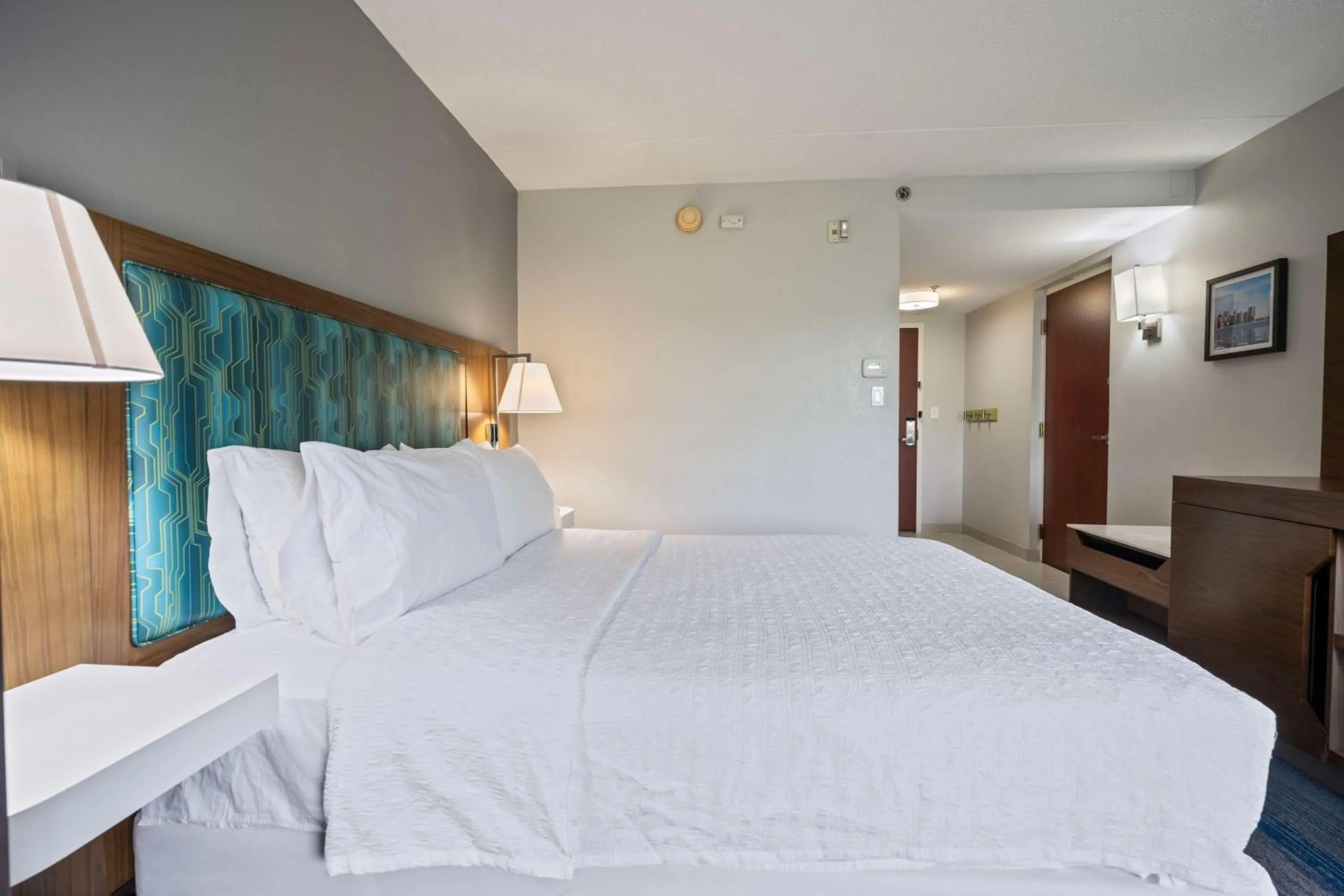 Bed in Hampton Inn Ridgefield Park