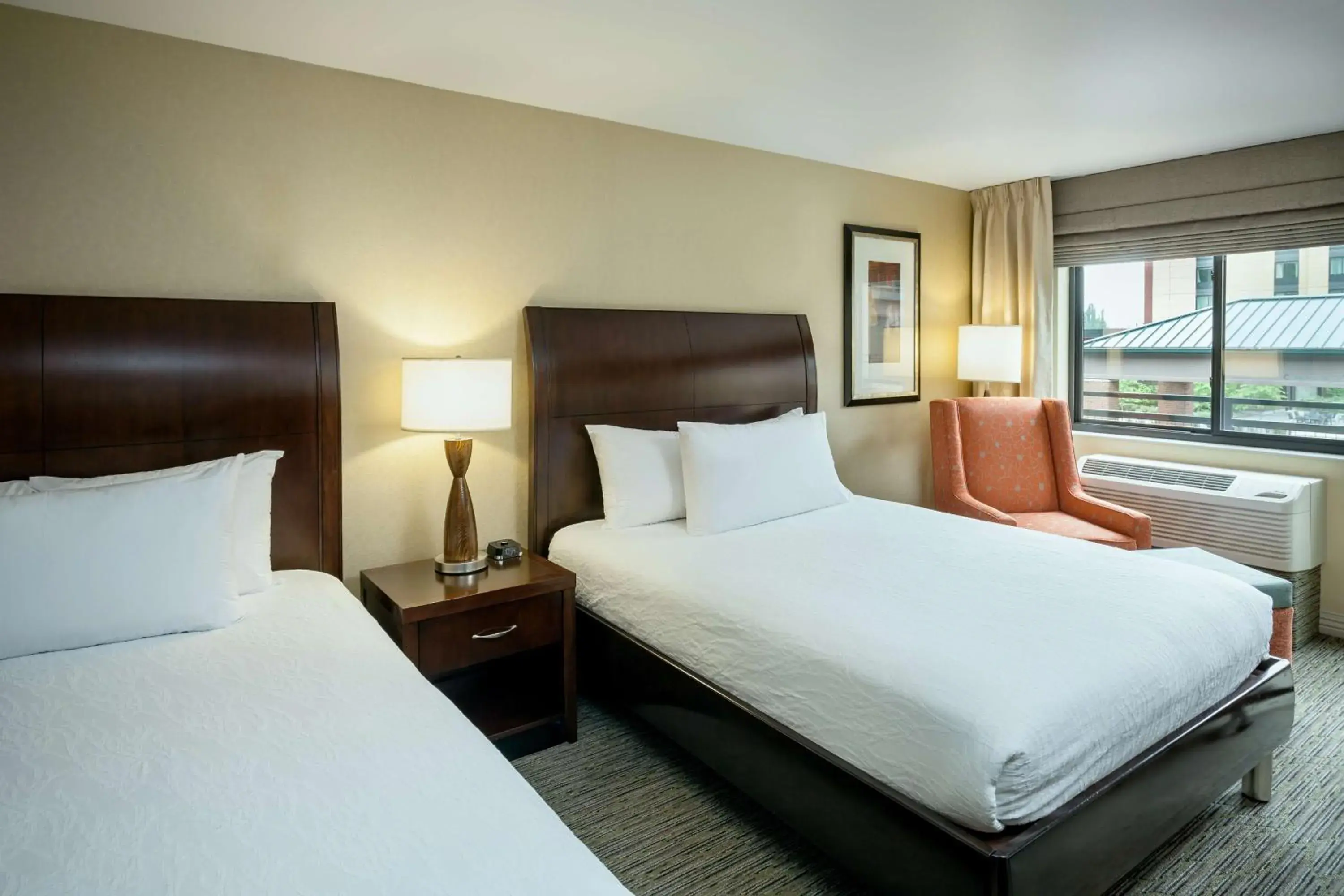 Queen Room with Two Queen Beds and Roll-In Shower - Mobility and Hearing Access in Hilton Garden Inn Seattle/Issaquah Queen Room with Two Queen Beds and Roll-In Shower - Mobility and Hearing Access in Hilton Garden Inn Seattle/Issaquah