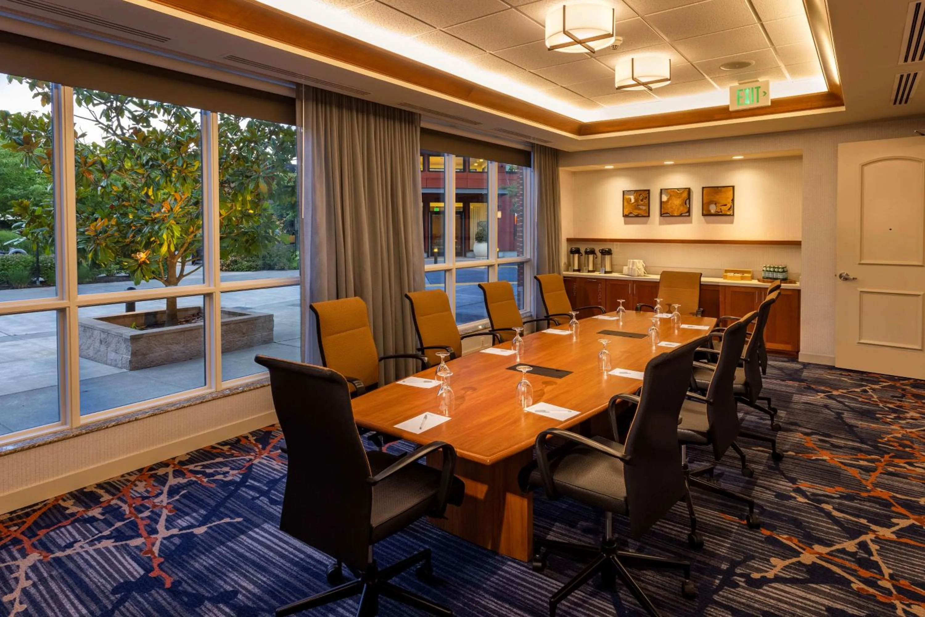 Meeting/conference room in Hilton Garden Inn Seattle/Issaquah