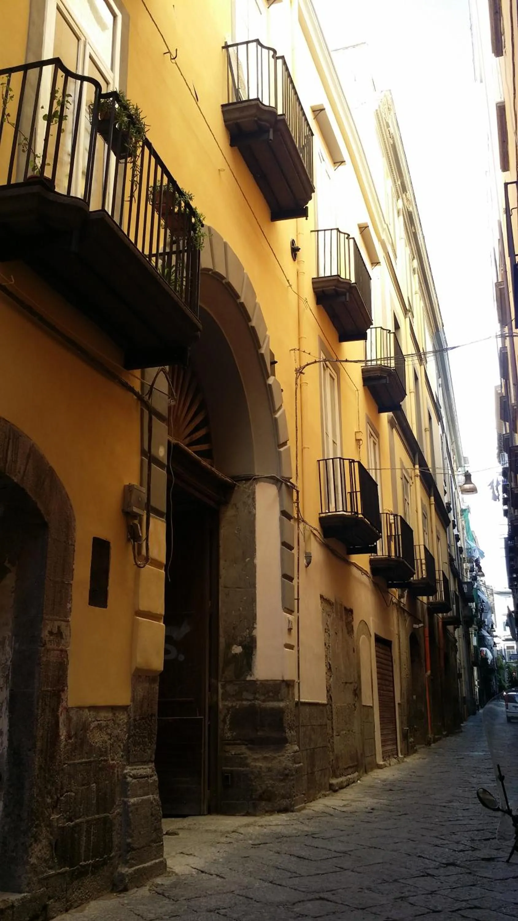 Property building in In...Napoli B&B