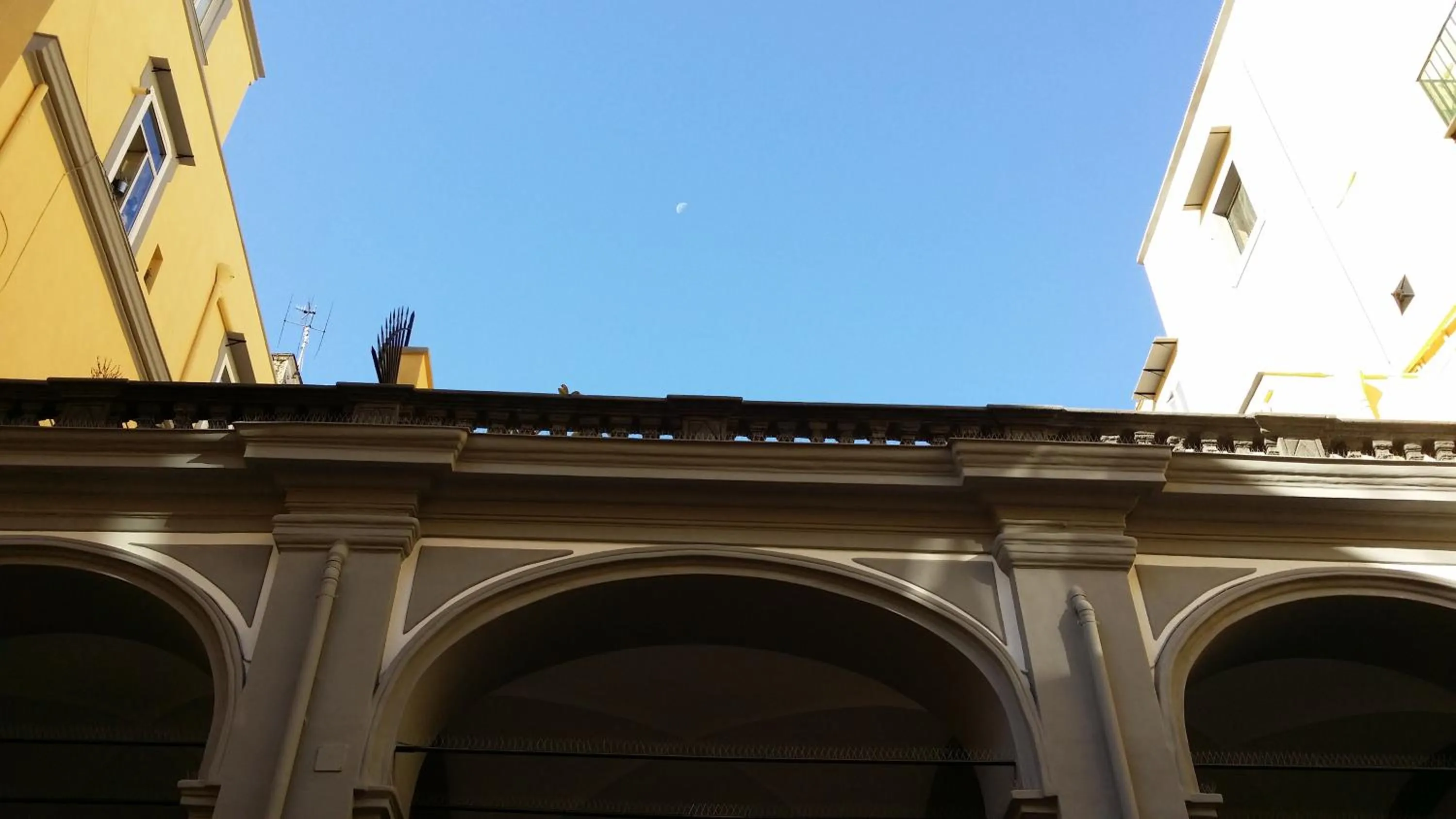 Decorative detail in In...Napoli B&B