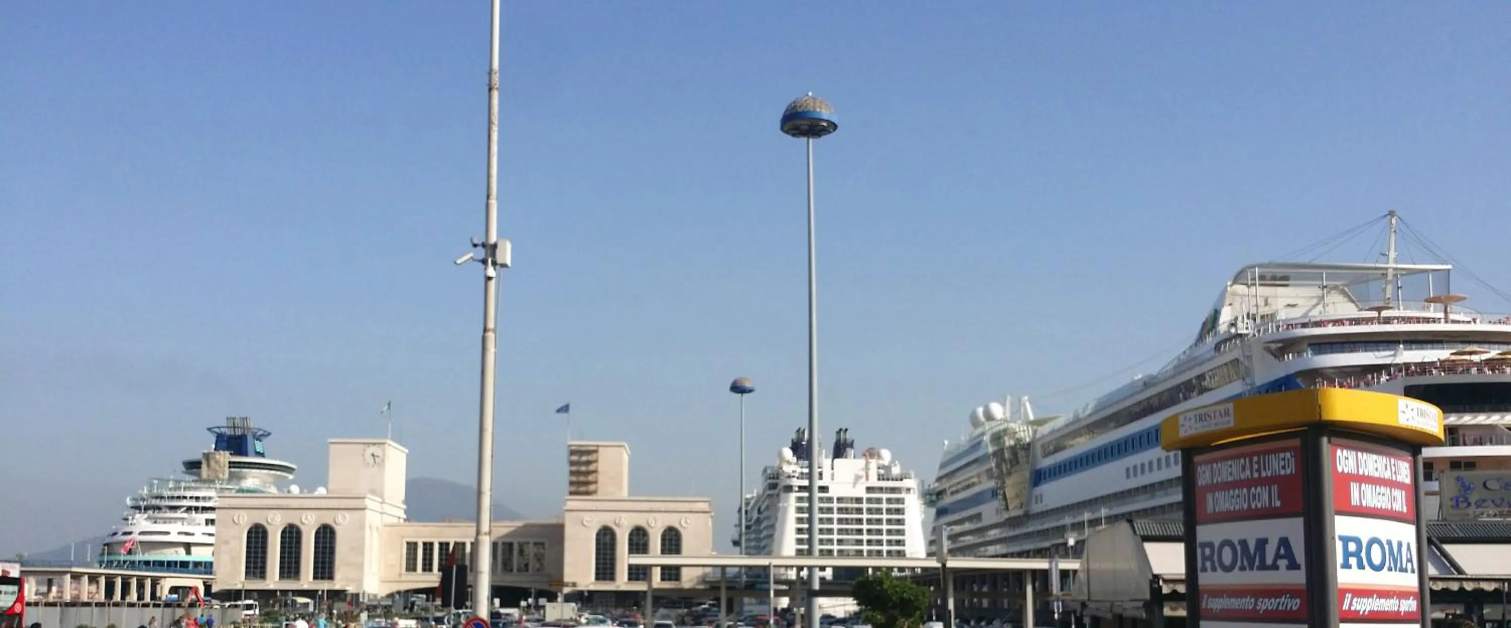 Nearby landmark in In...Napoli B&B