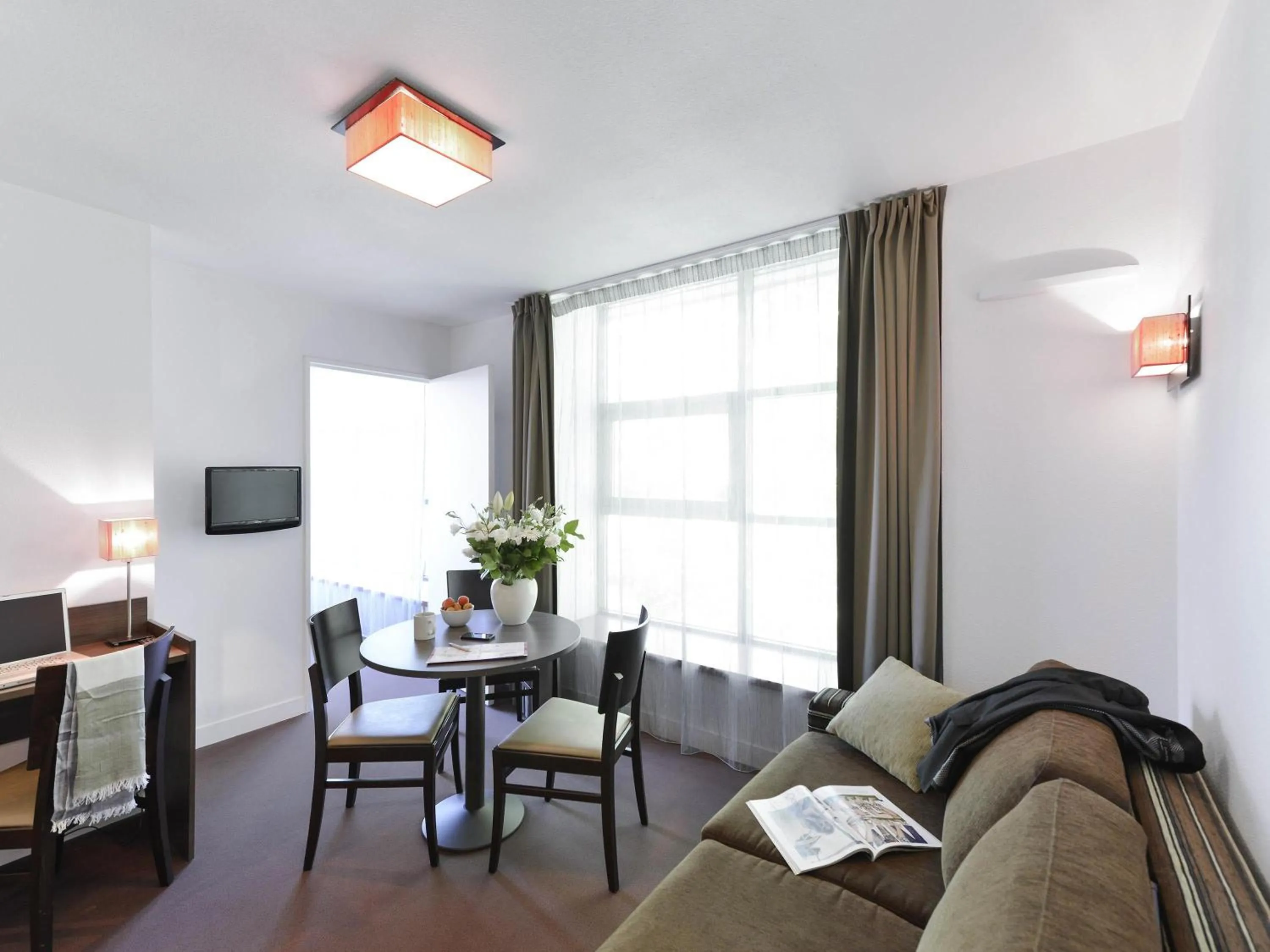 Bedroom in Aparthotel Adagio Access Toulouse St Cyprien