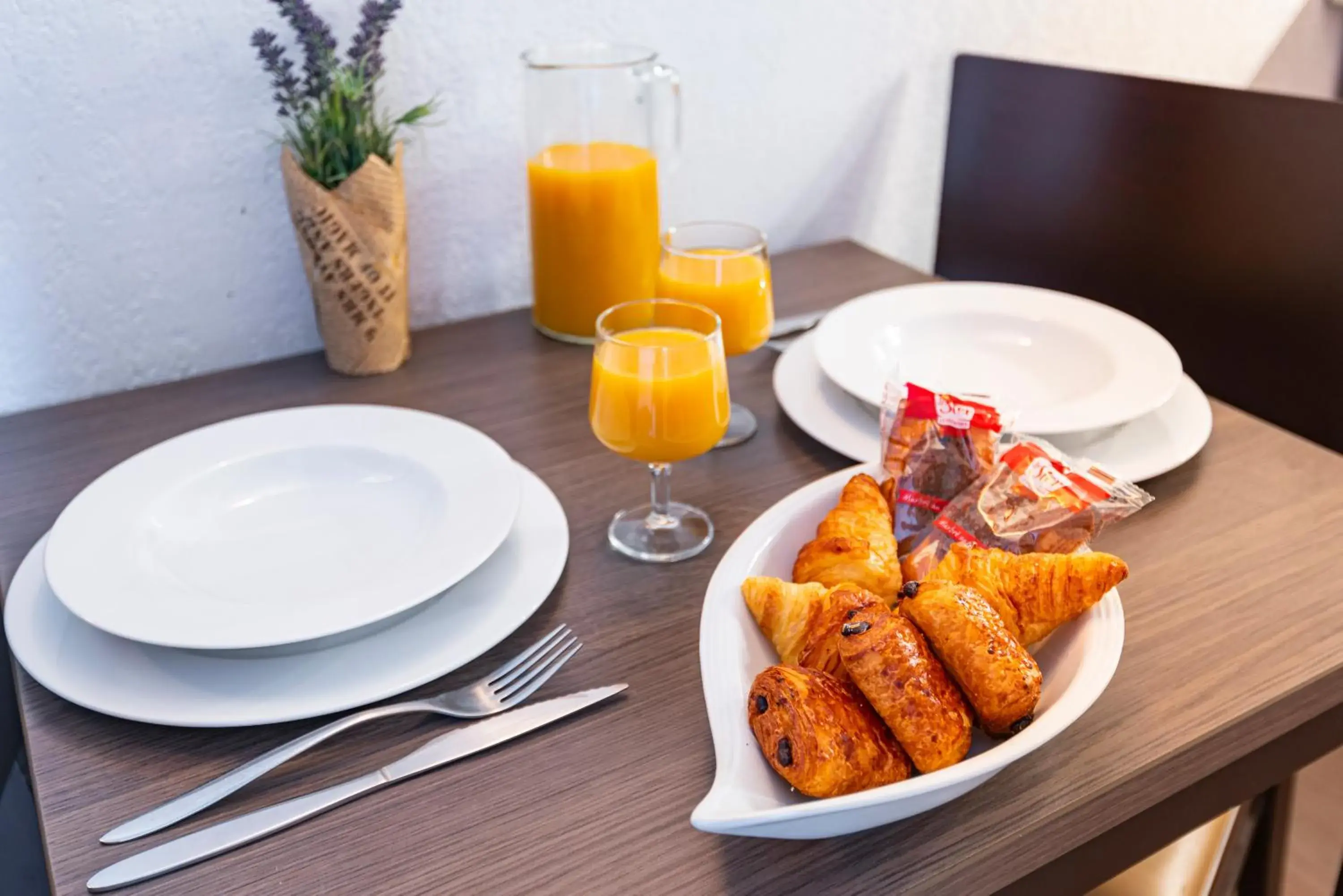 Superior Studio (2 Adults) in Comfort Aparthotel Nimes Centre Superior Studio (2 Adults) in Comfort Aparthotel Nimes Centre