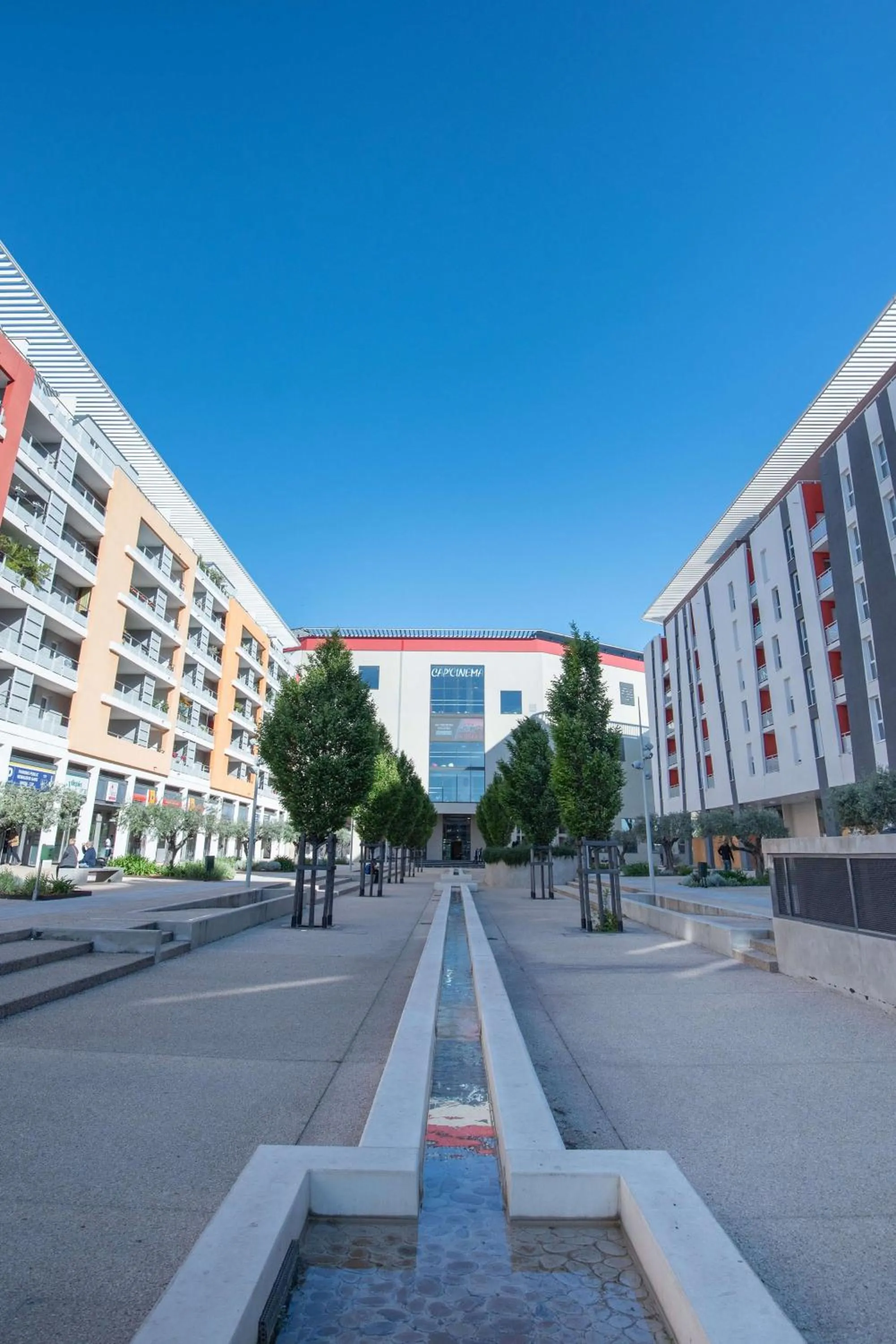 Property building in Comfort Aparthotel Nimes Centre