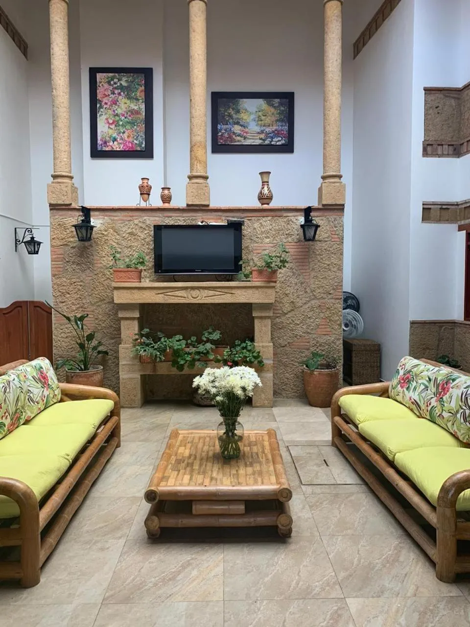 Hotel Campanario Real