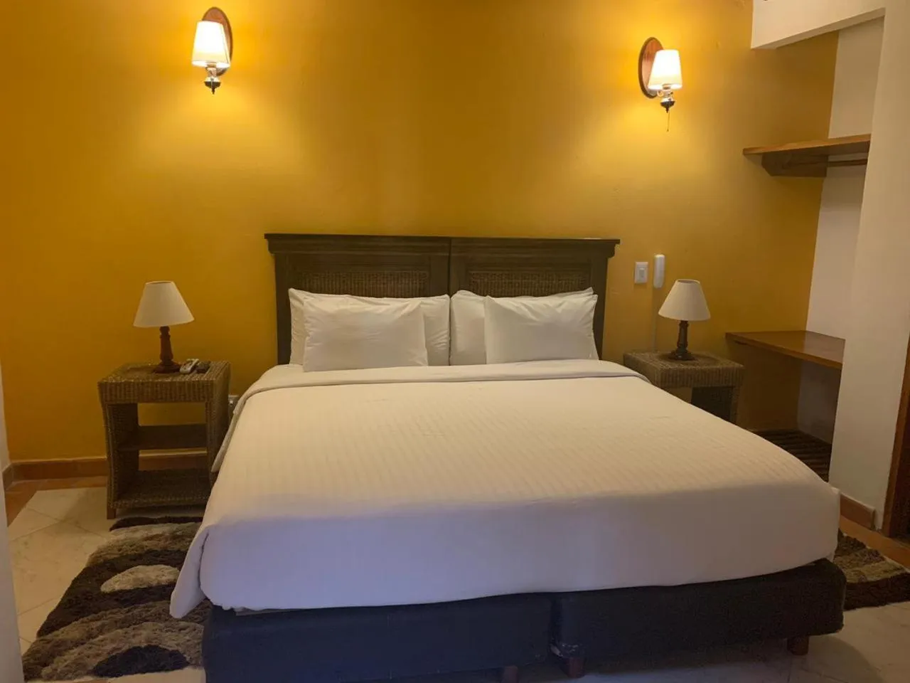 Bed in Hotel Campanario Real