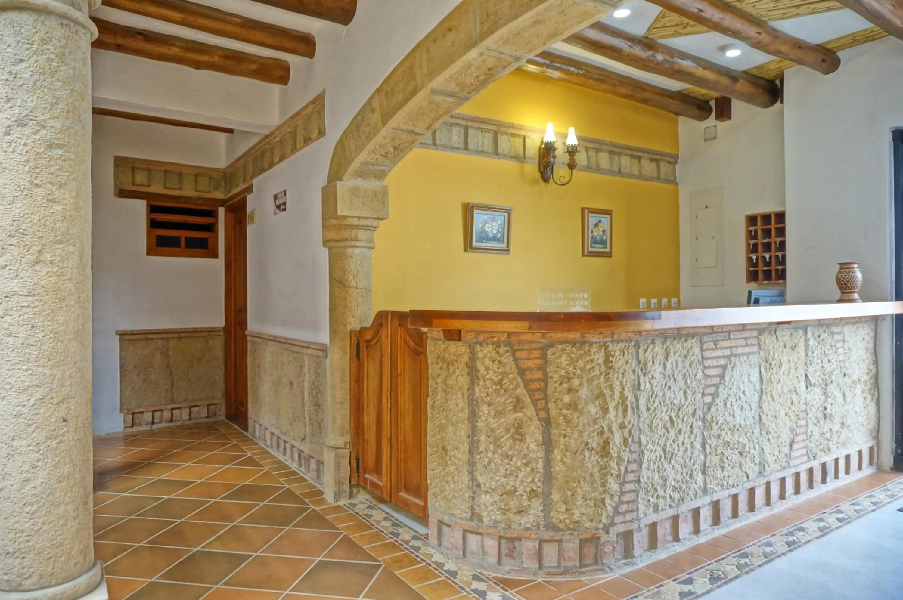 Facade/entrance in Hotel Campanario Real