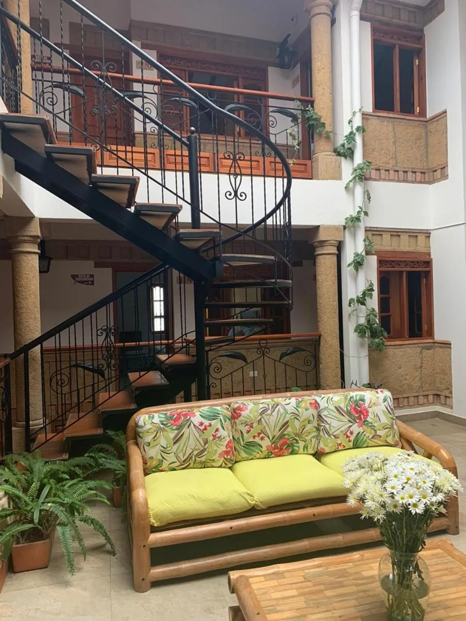 Hotel Campanario Real