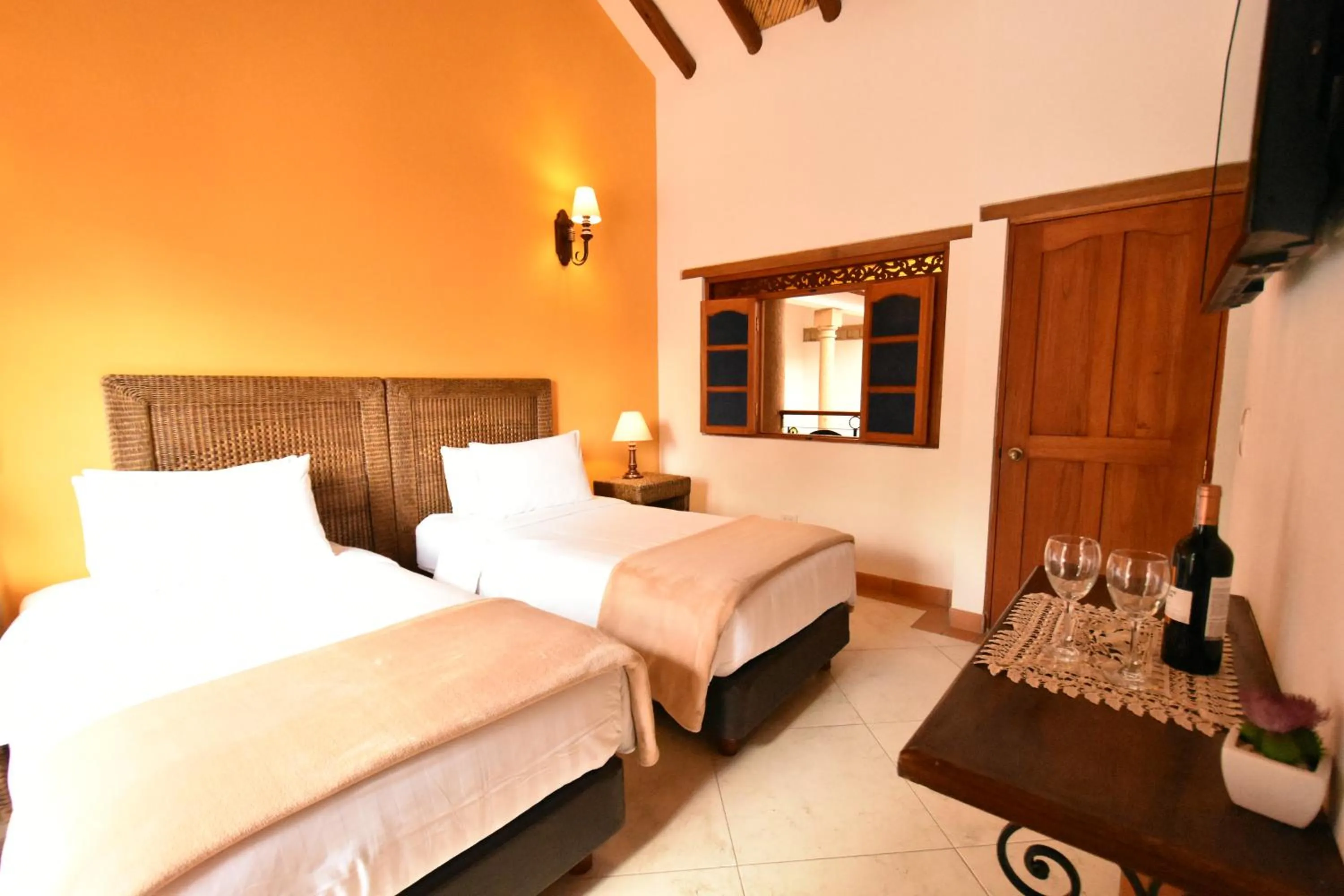 Bed in Hotel Campanario Real