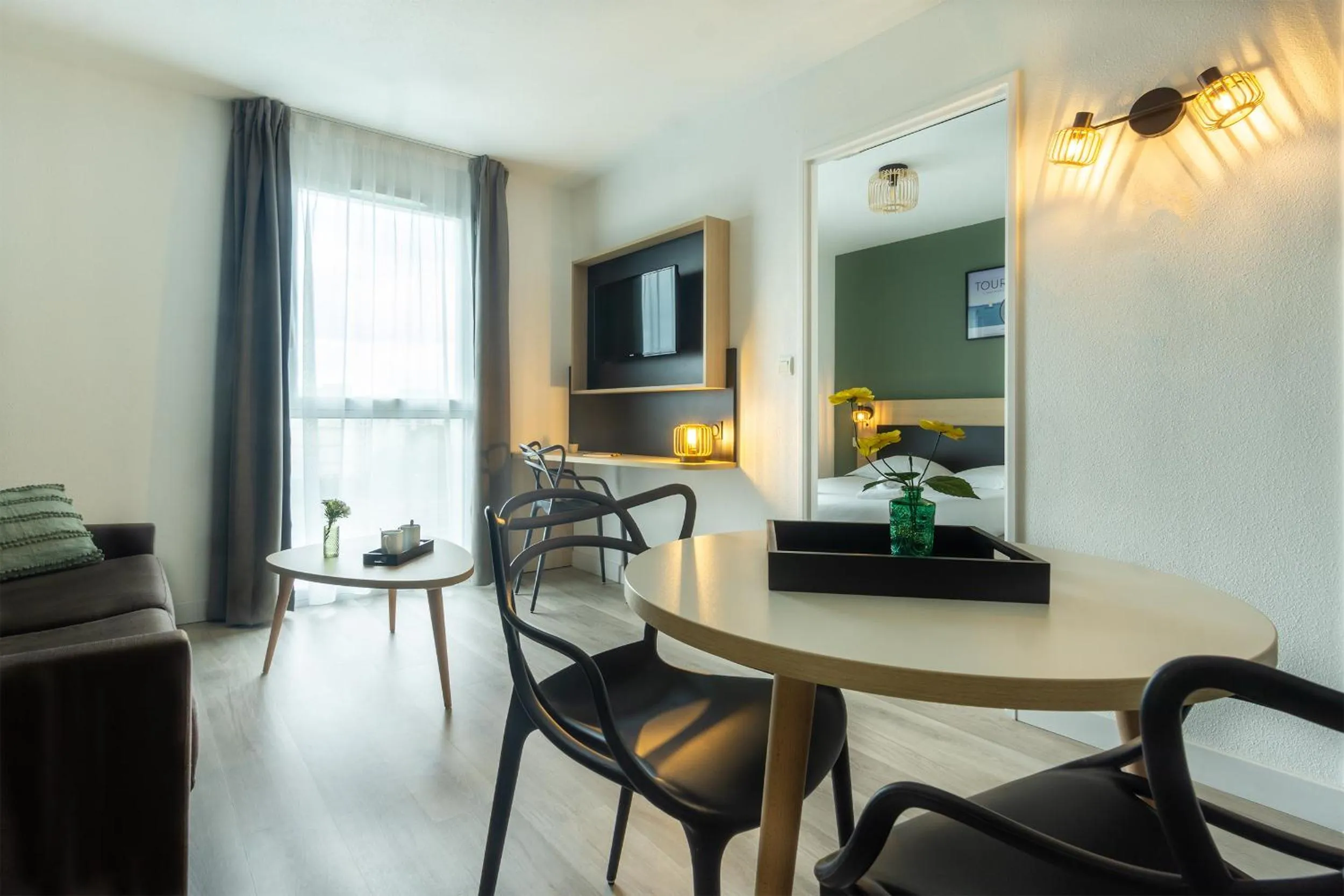 TV and multimedia in City Résidence Tours