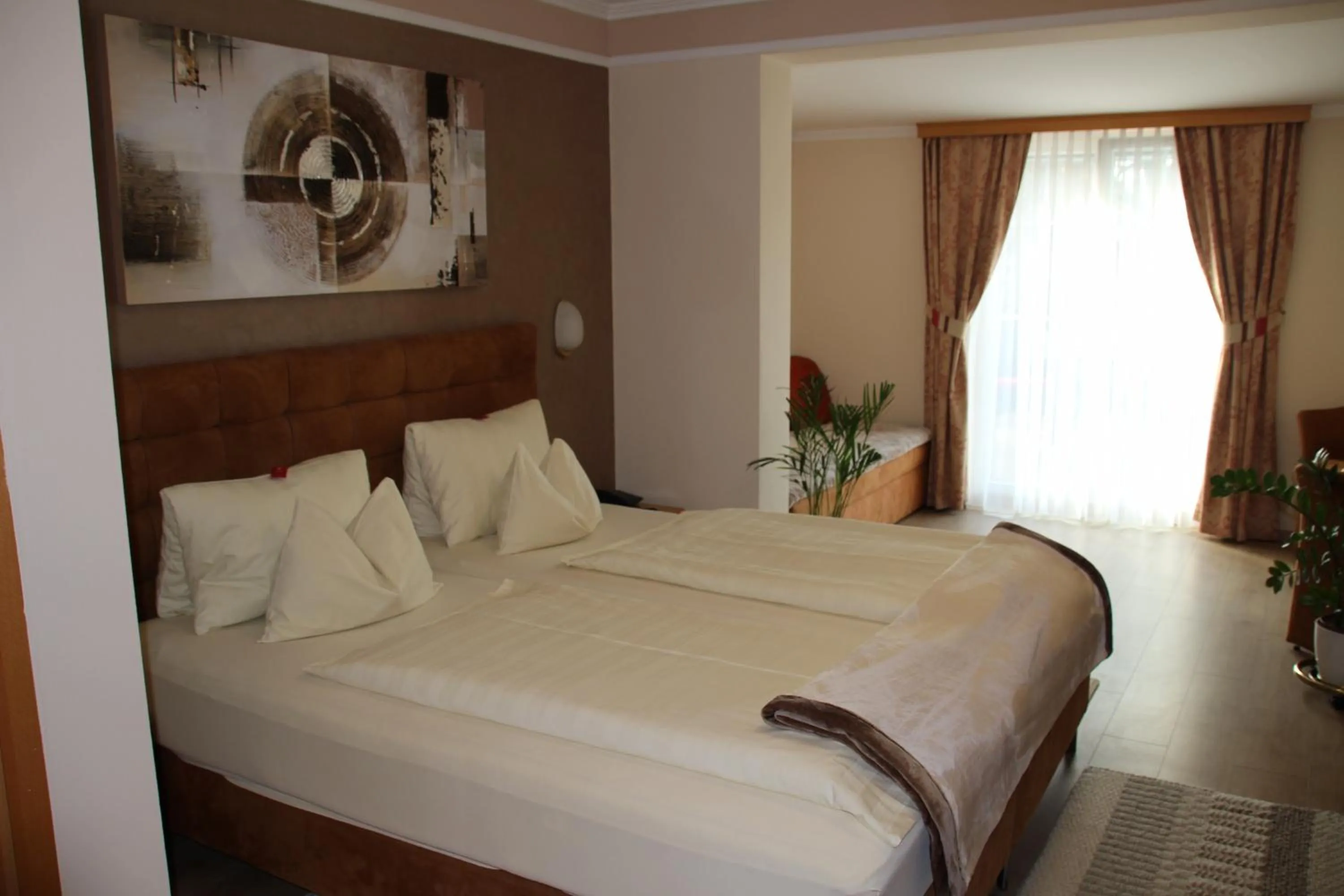 Photo of the whole room, Bed in Hotel Lang