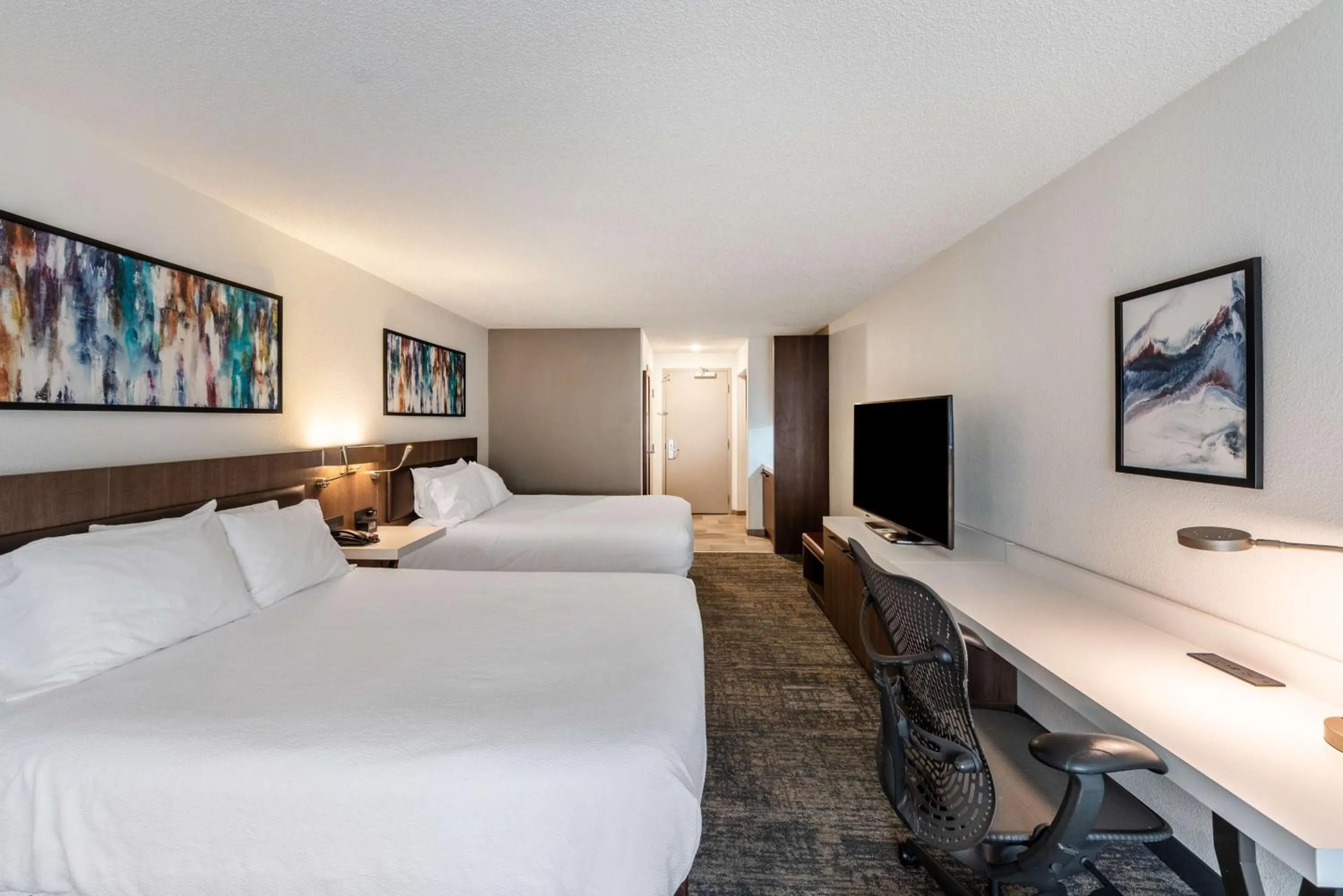 Bed in Hilton Garden Inn Columbus/Grove City