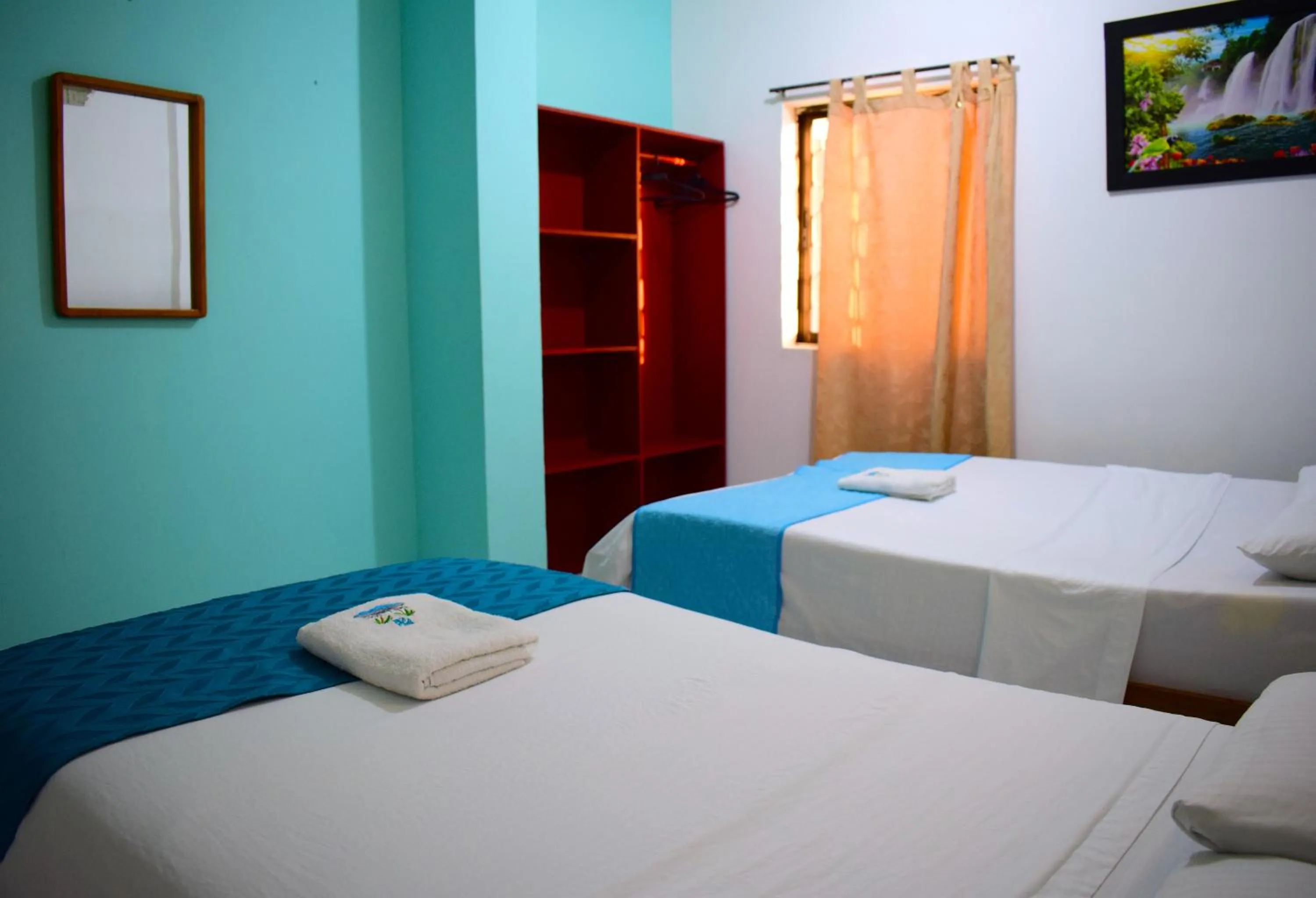 Photo of the whole room, Bed in Hotel Las Vegas by CMS hotels