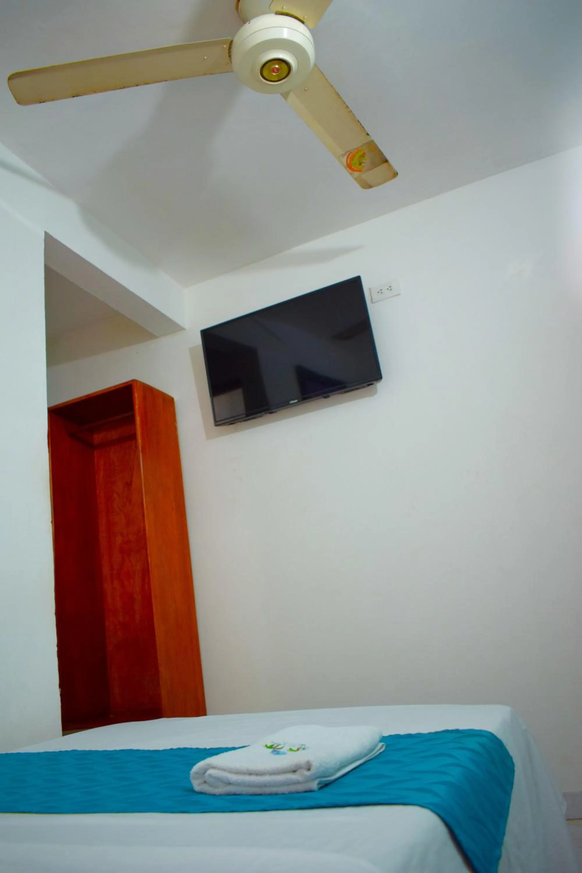 TV and multimedia, Bed in Hotel Las Vegas by CMS hotels