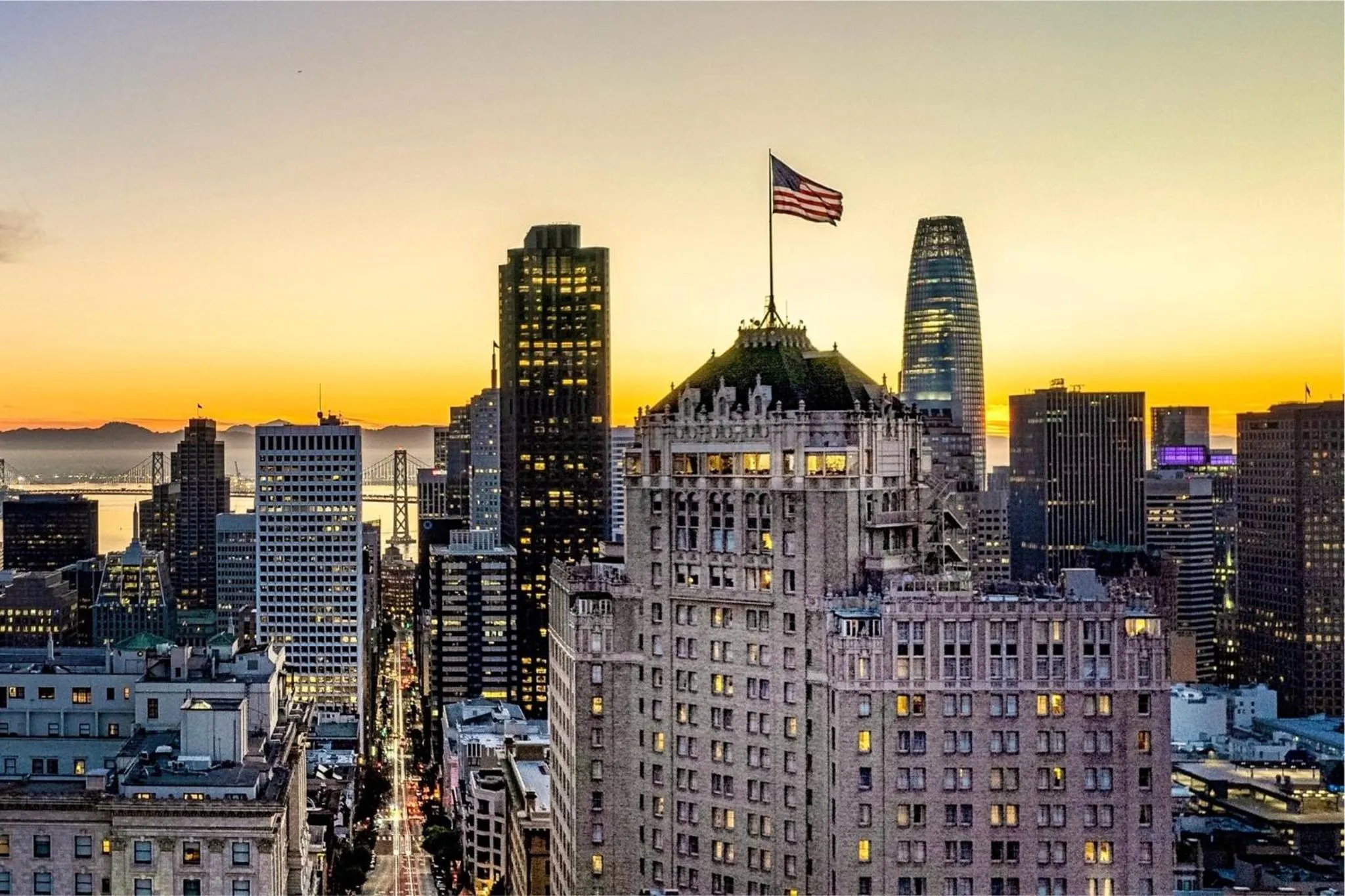 Property building in InterContinental Mark Hopkins San Francisco by IHG