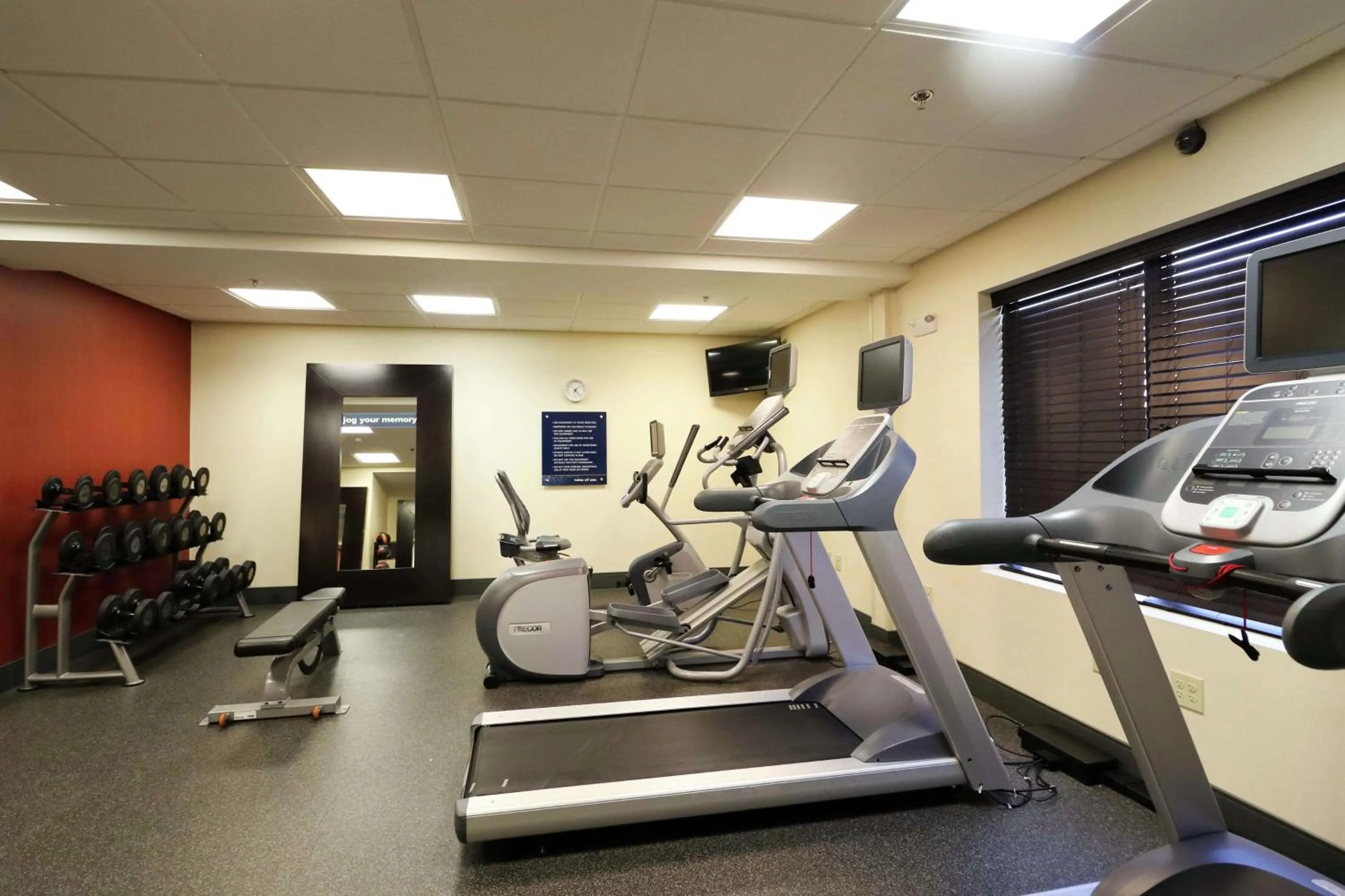 Fitness centre/facilities in Hampton Inn Columbus-South