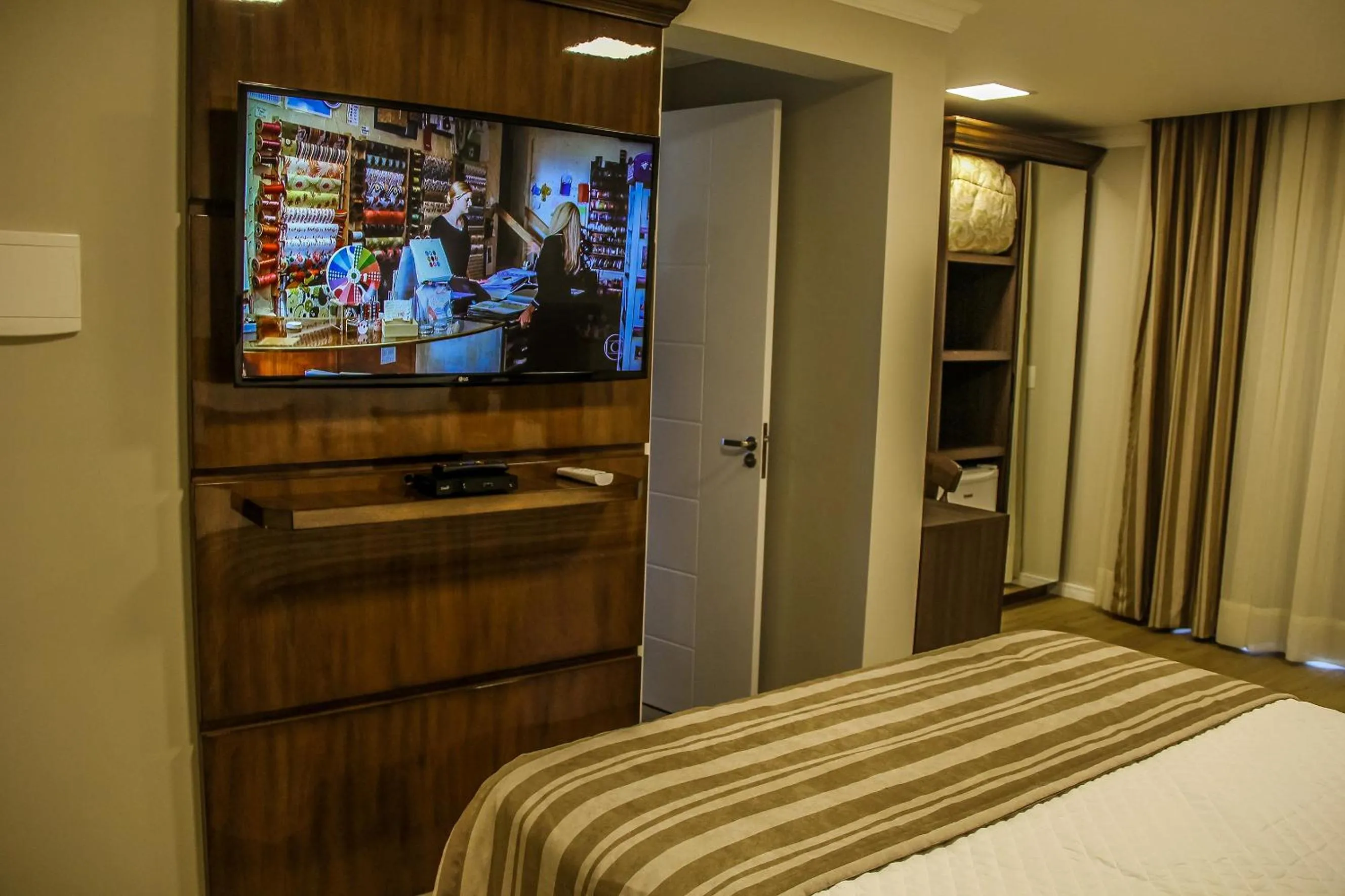 Photo of the whole room, Bed in Hotel Gramado Interlaken