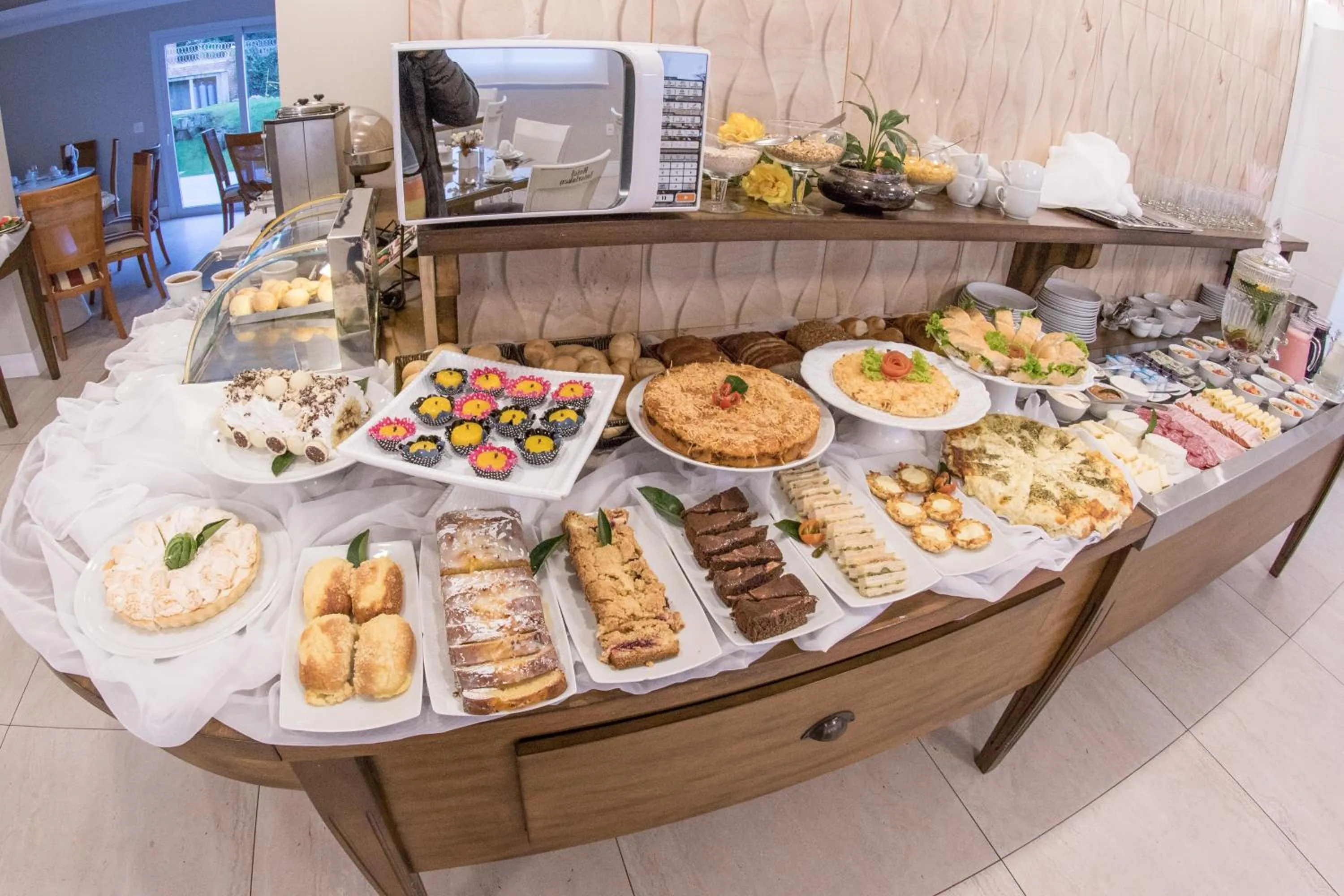 Breakfast in Hotel Gramado Interlaken