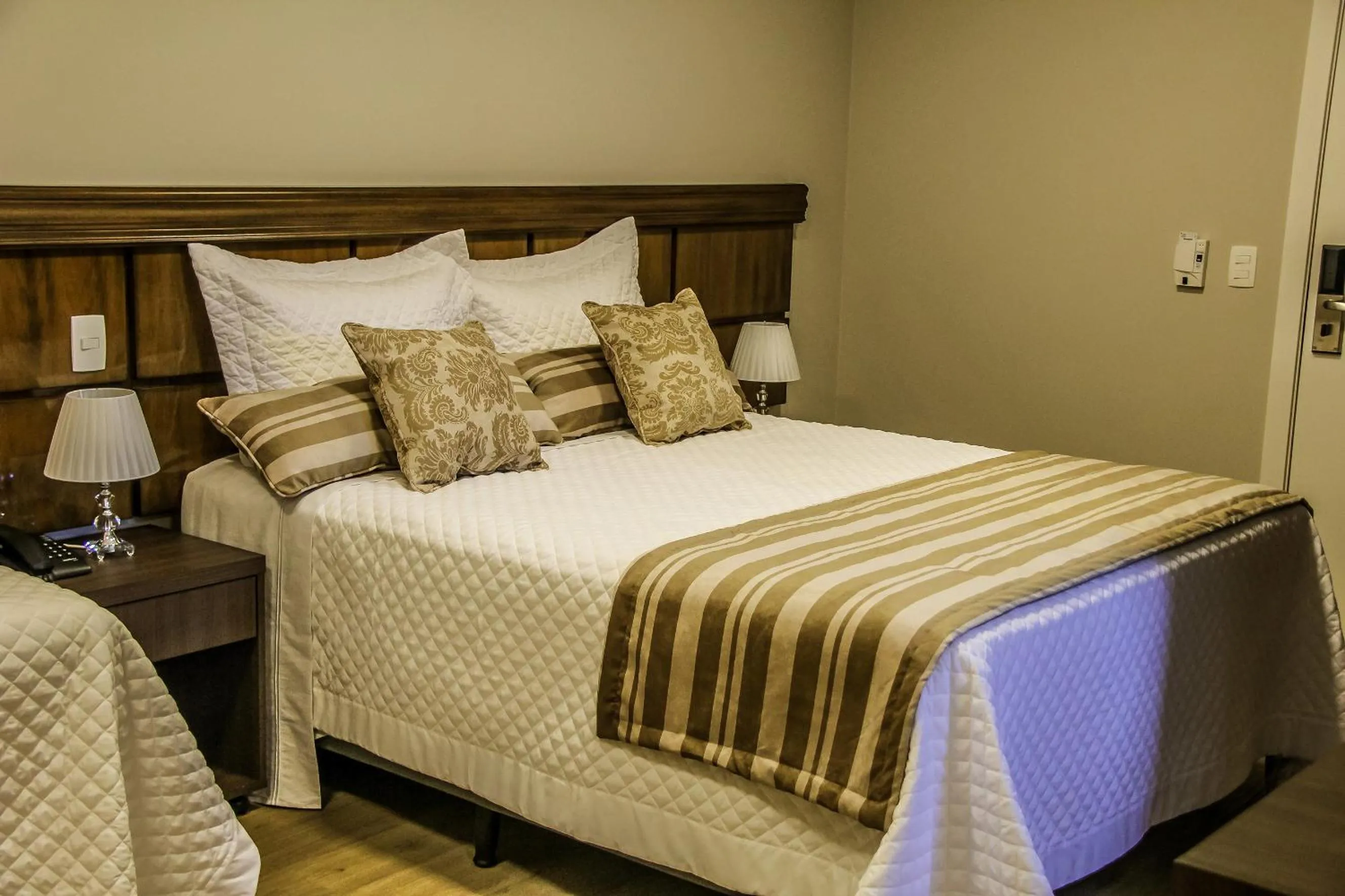 Photo of the whole room, Bed in Hotel Gramado Interlaken