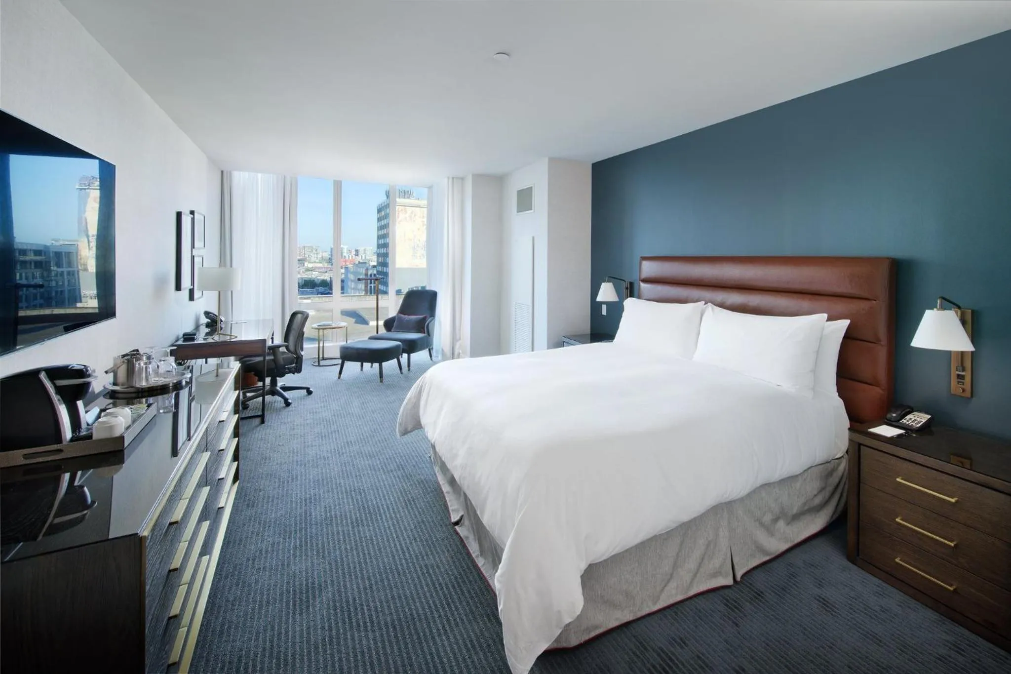 Photo of the whole room, Bed in InterContinental San Francisco by IHG