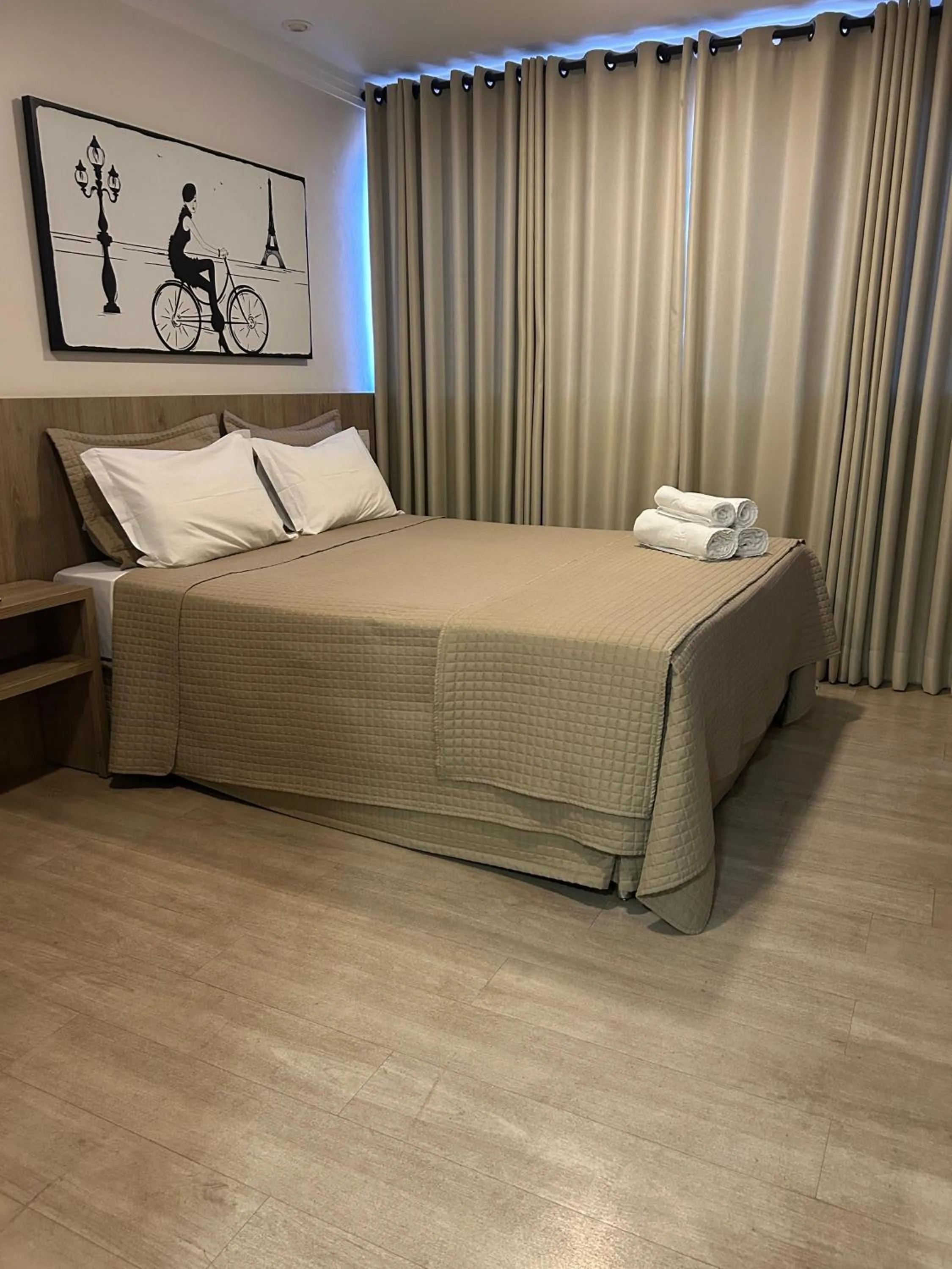 Bedroom, Bed in Realce Hotel