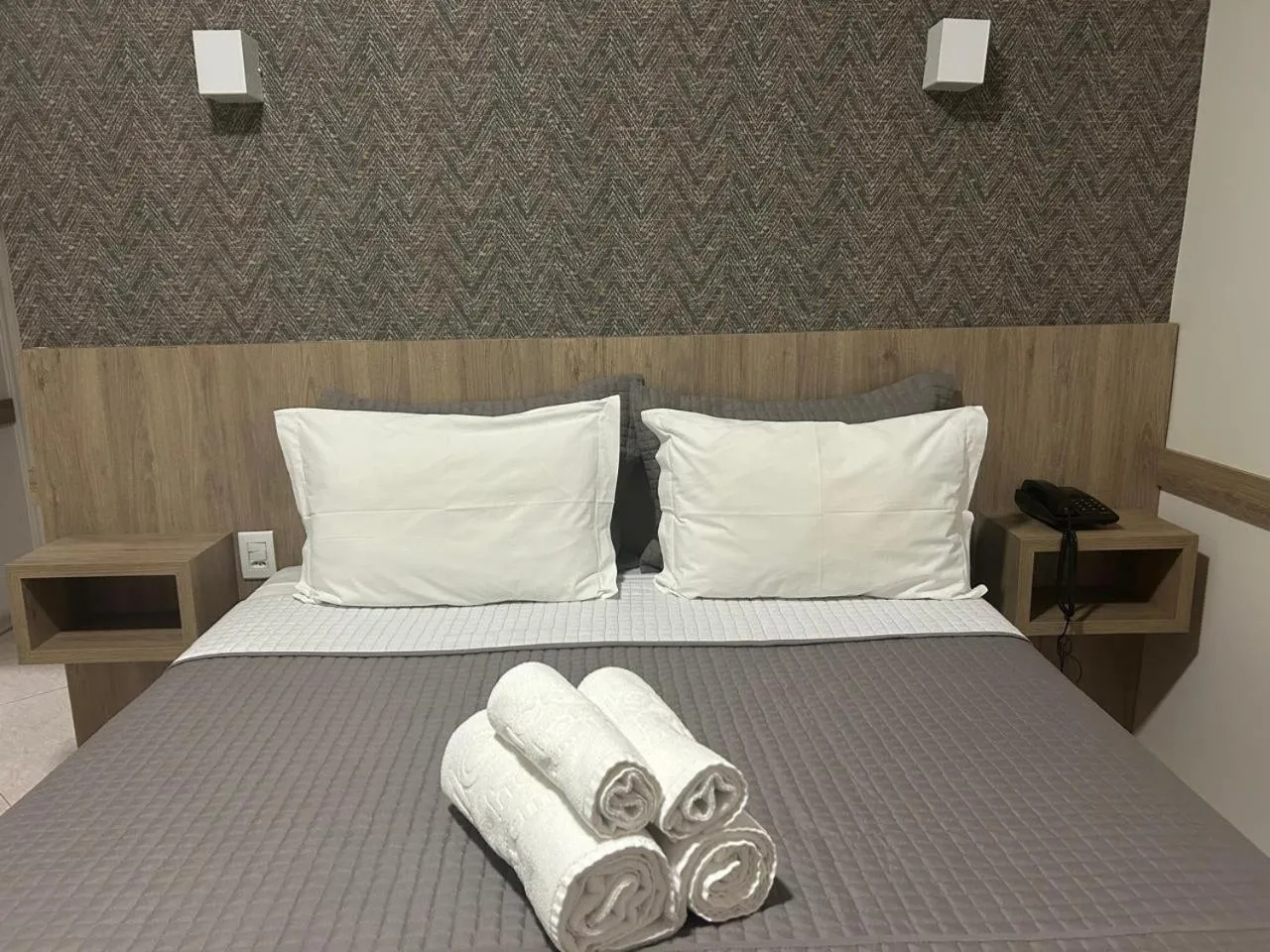 Bedroom, Bed in Realce Hotel