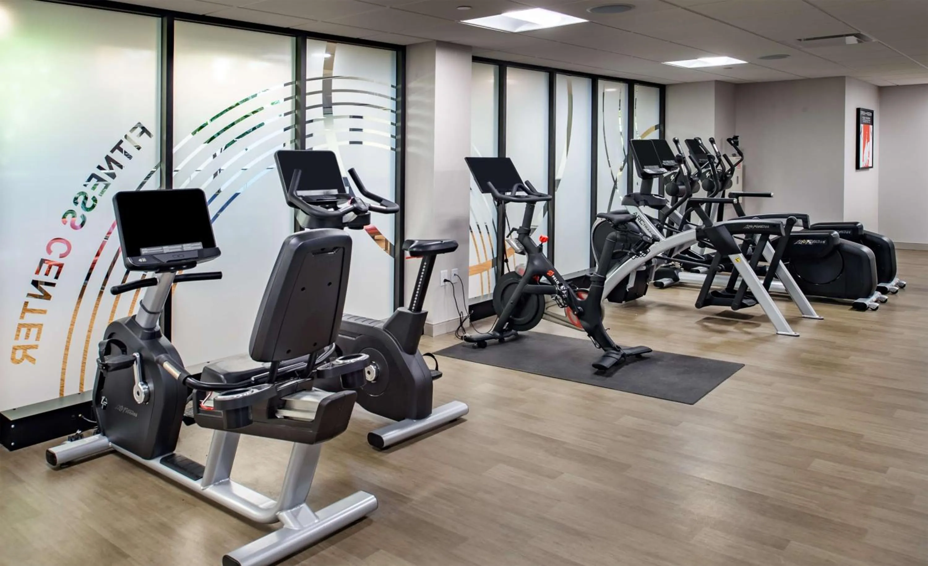 Fitness centre/facilities in Hilton St. Louis at the Ballpark