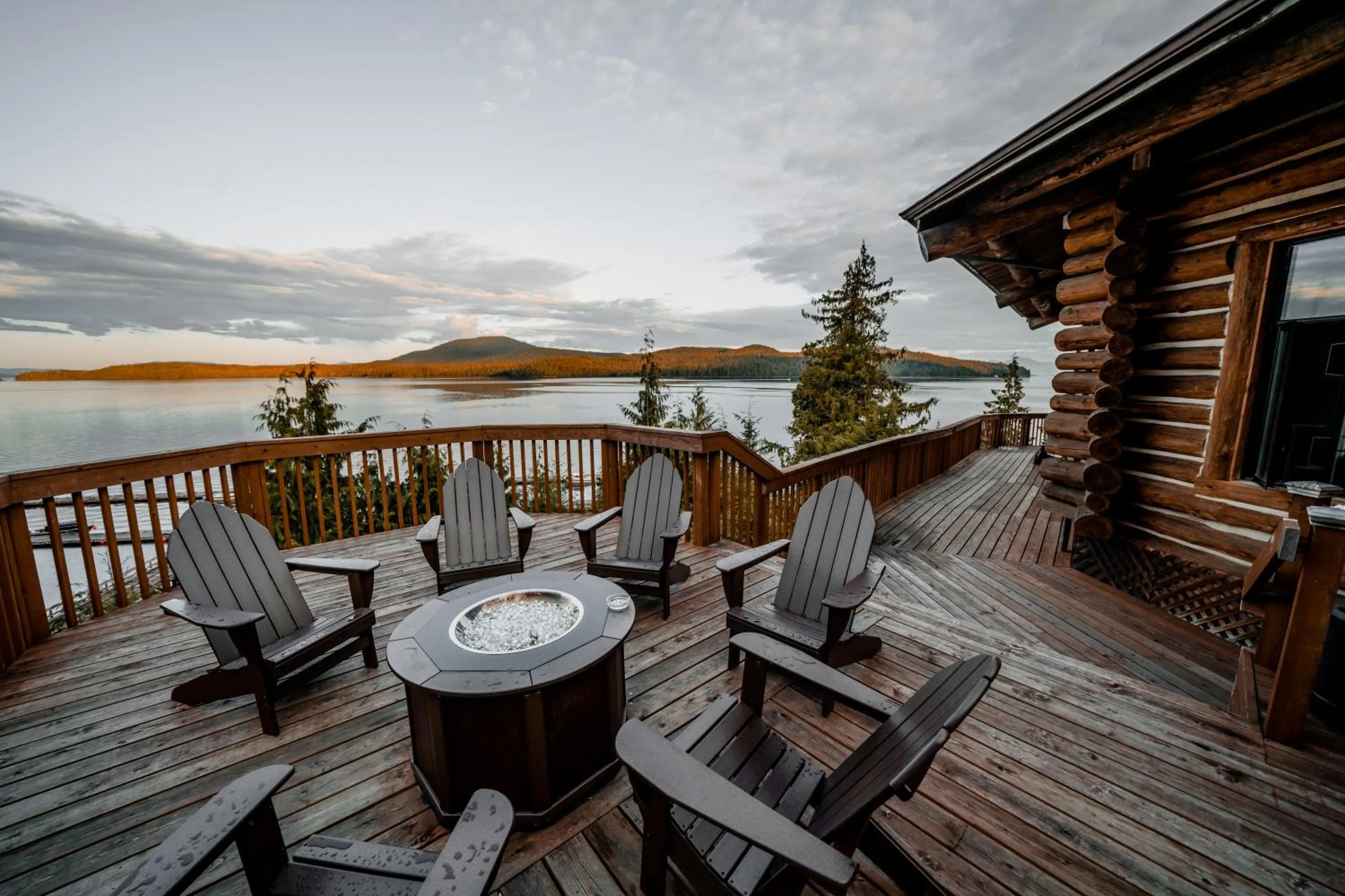 Balcony/Terrace in Salmon Falls Resort