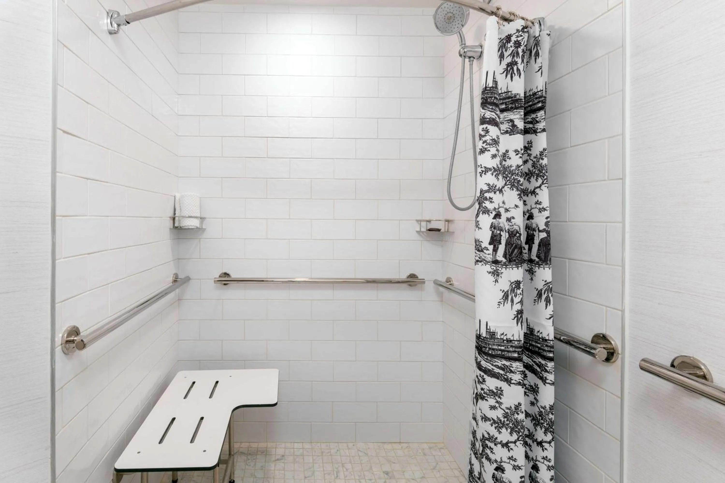 Bathroom in Hilton Pennywell St Louis at the Arch