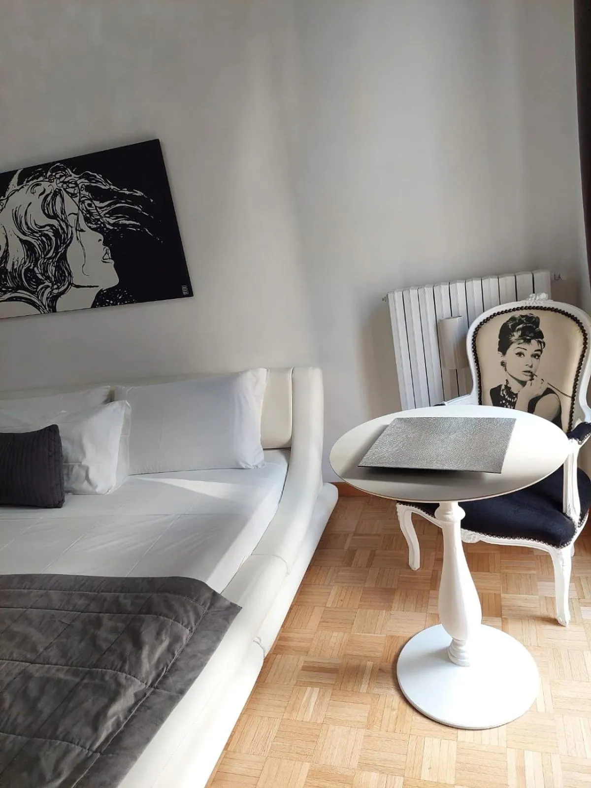 Bedroom, Bed in Apartment Rome 18