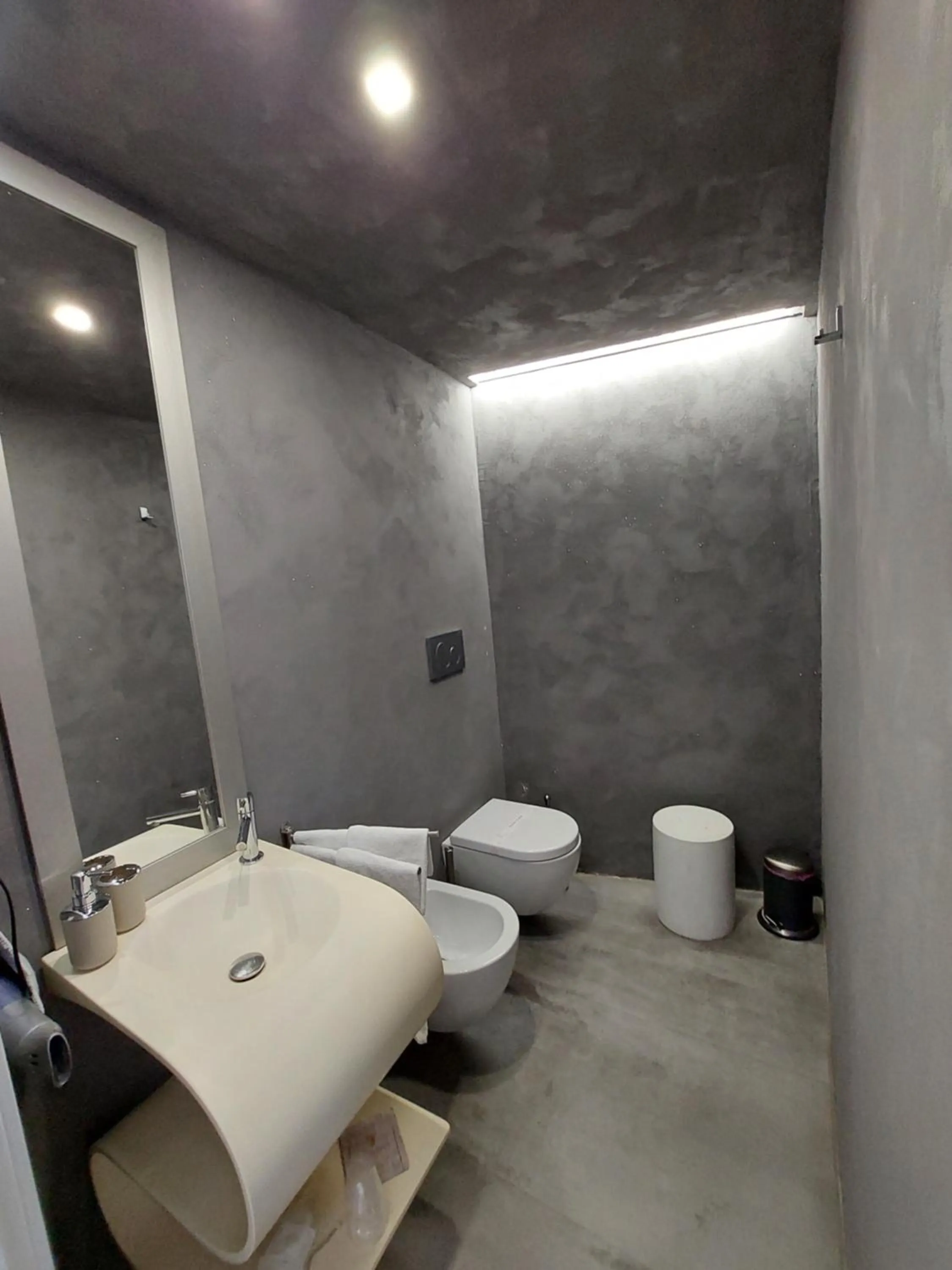 Bathroom in Apartment Rome 18