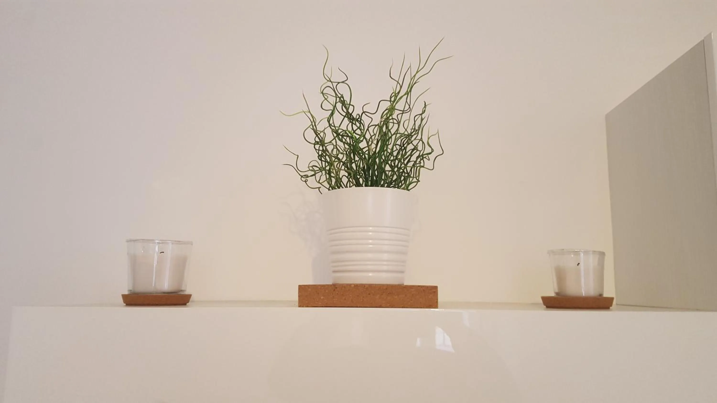 Decorative detail in Una Finestra su Monti