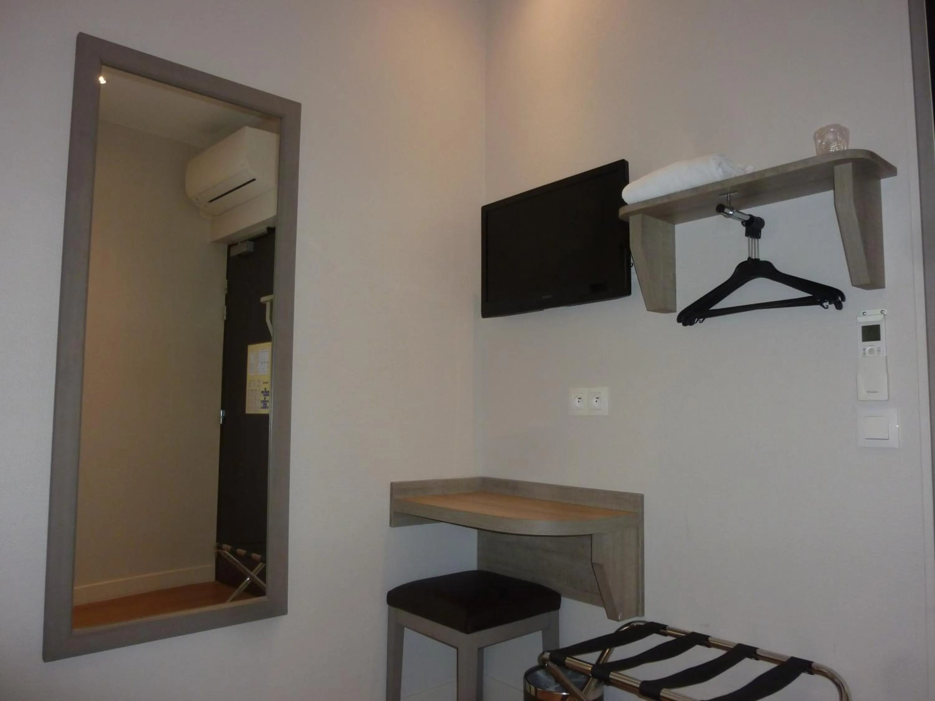 Decorative detail in Hôtel Montchapet Dijon Centre