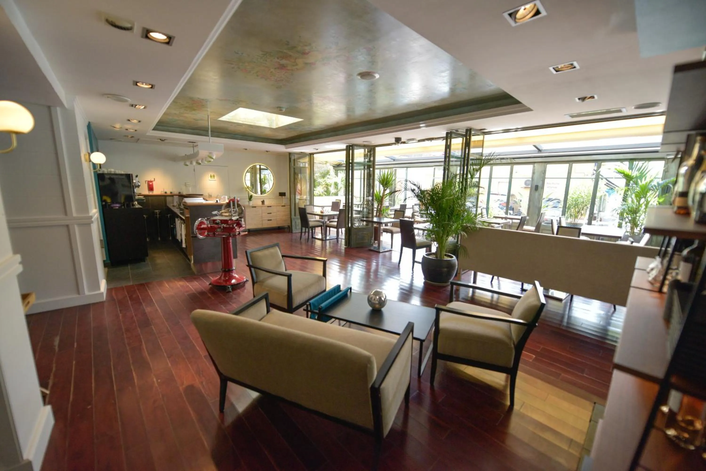 Restaurant/places to eat in Hotel Restaurant La Villa Arena