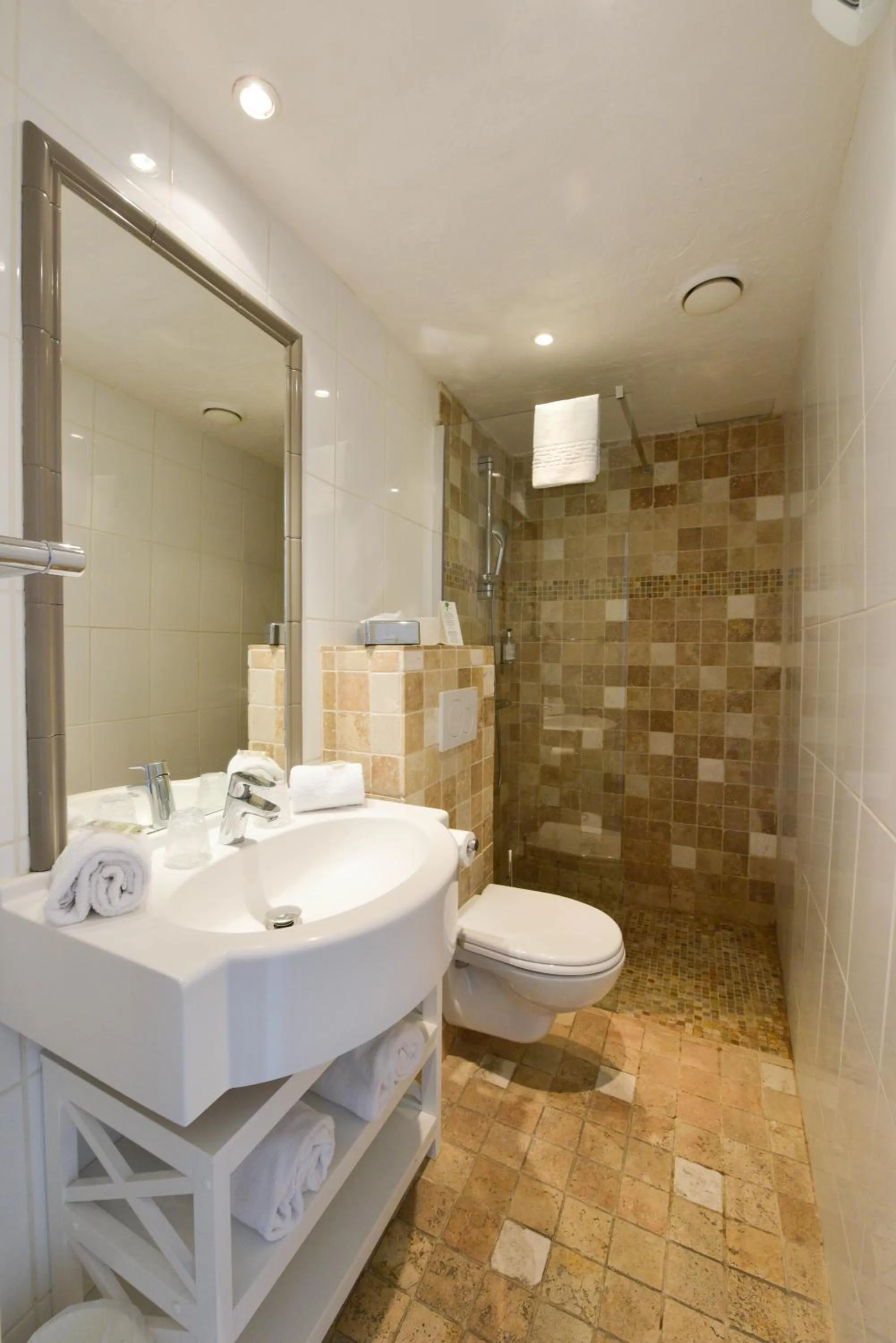 Shower in Hotel Restaurant La Villa Arena