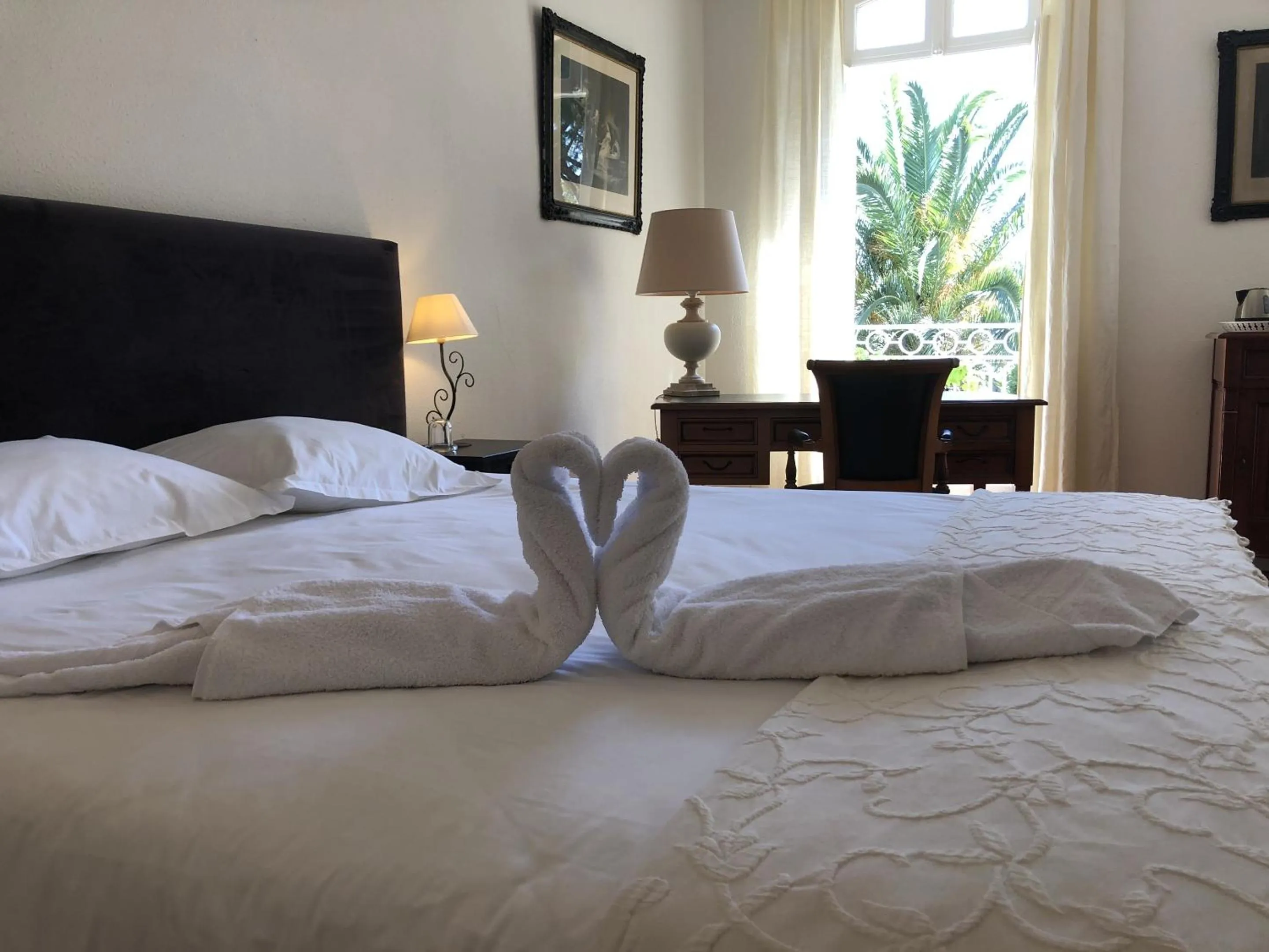 Bedroom, Bed in Le Jardin d'Homps