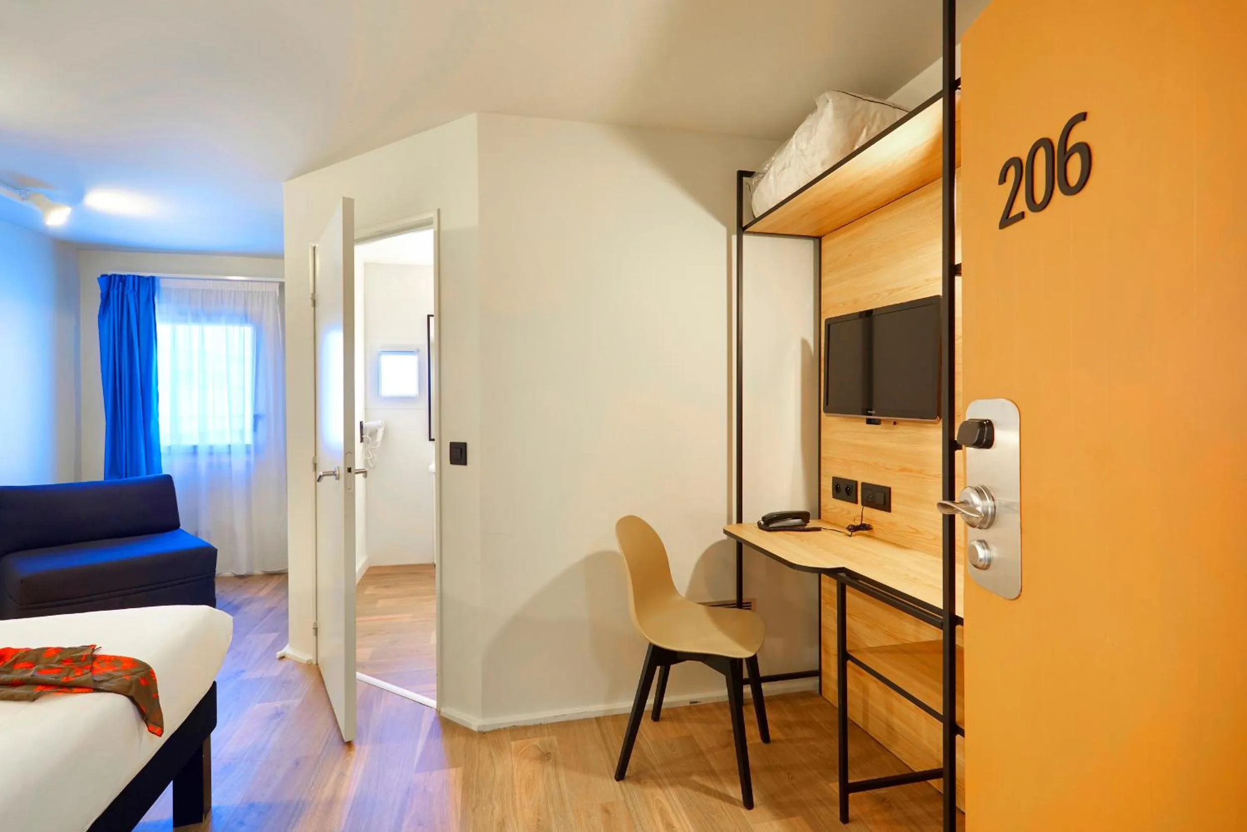 Bed in ibis Lorient Centre Gare