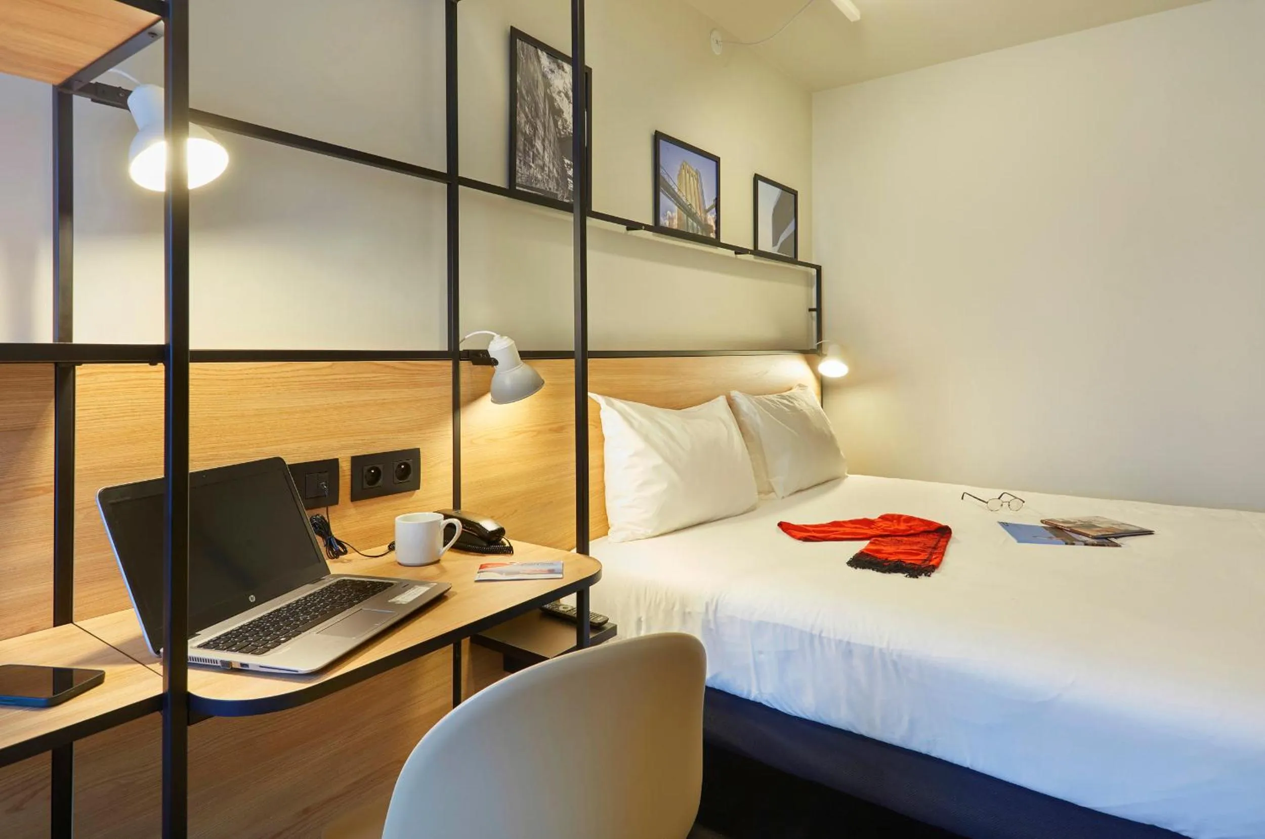 Bed in ibis Lorient Centre Gare