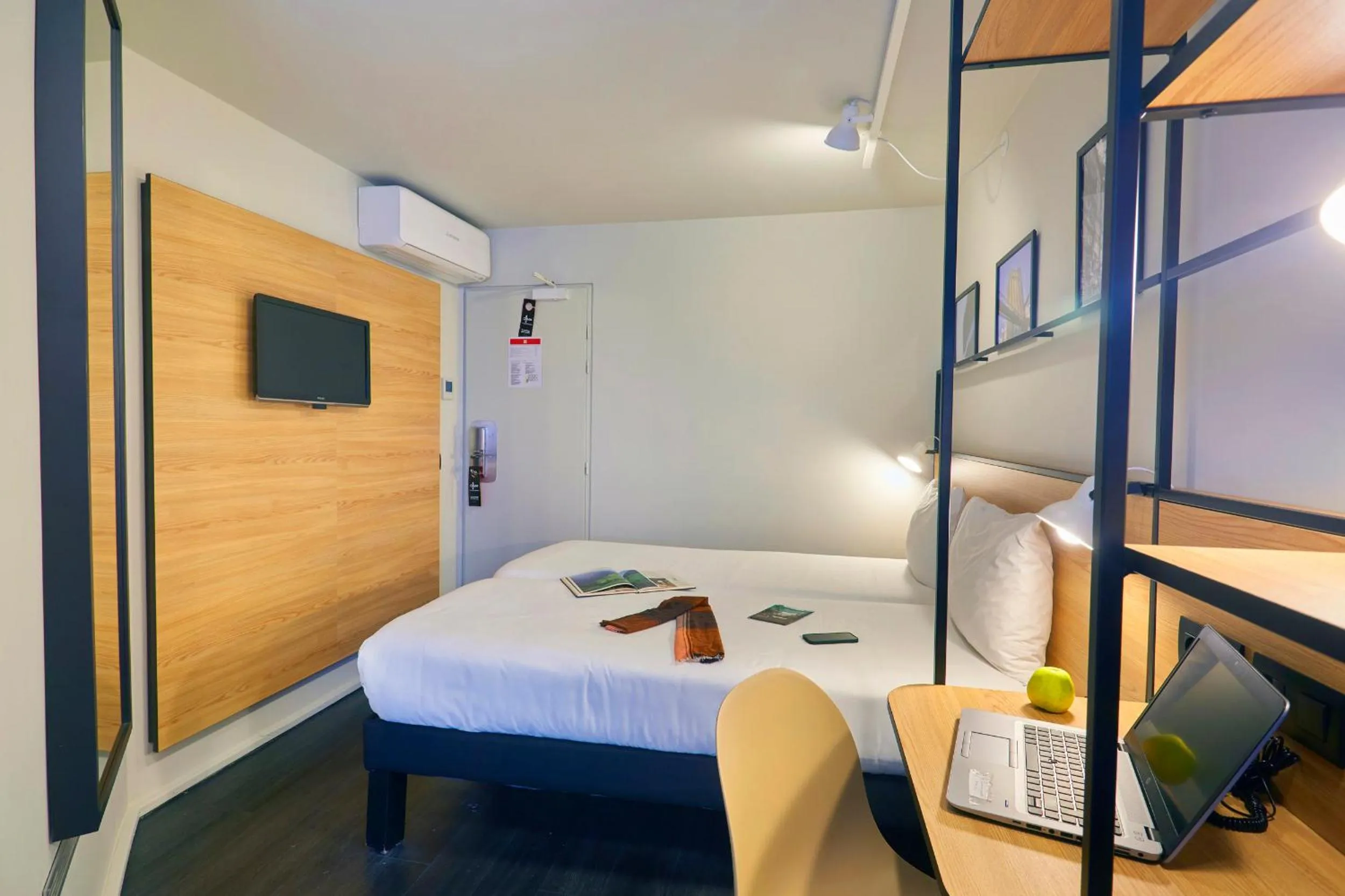 Bed in ibis Lorient Centre Gare