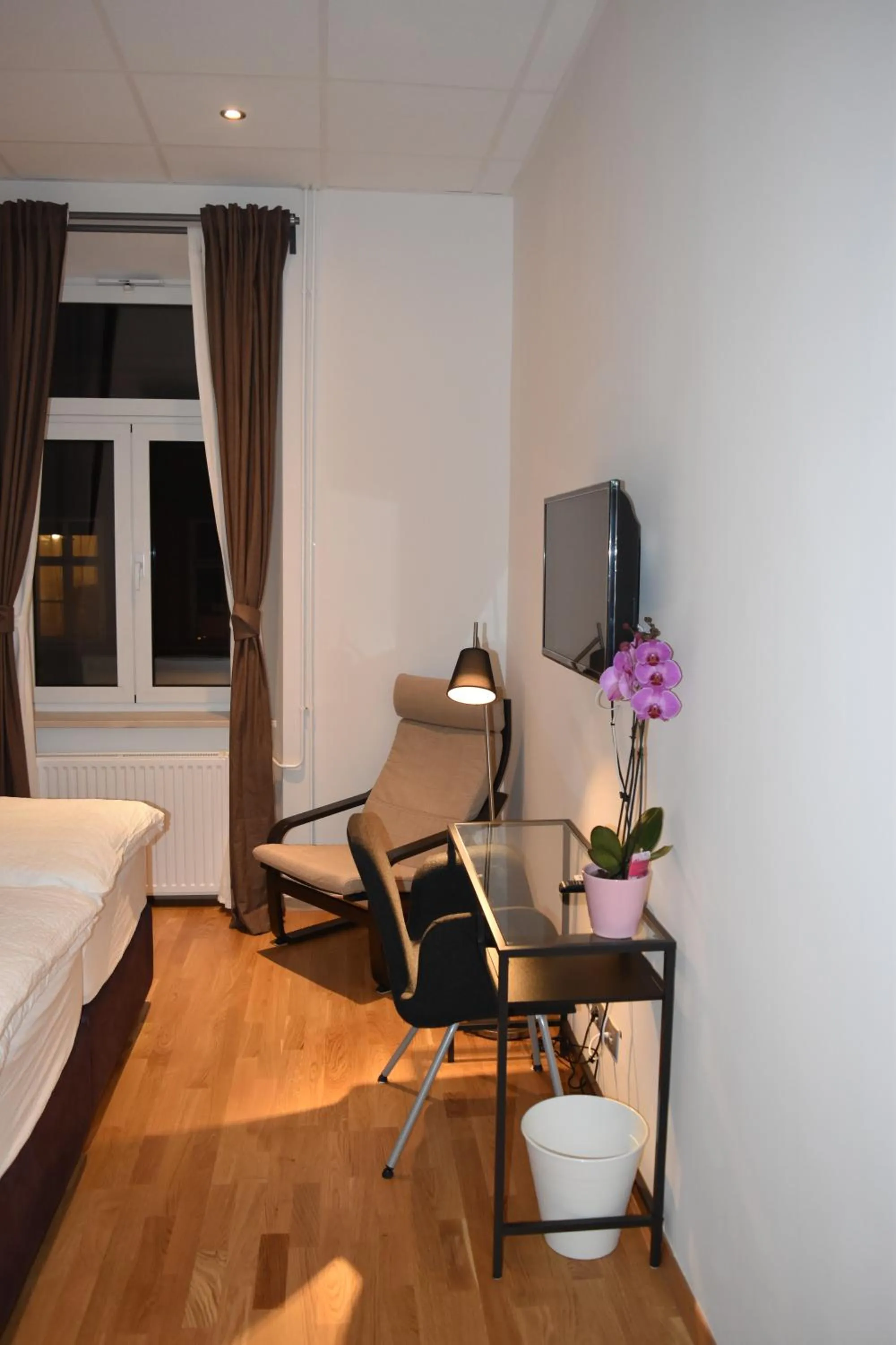 Decorative detail, Bed in B&B Cool Centre Zagreb