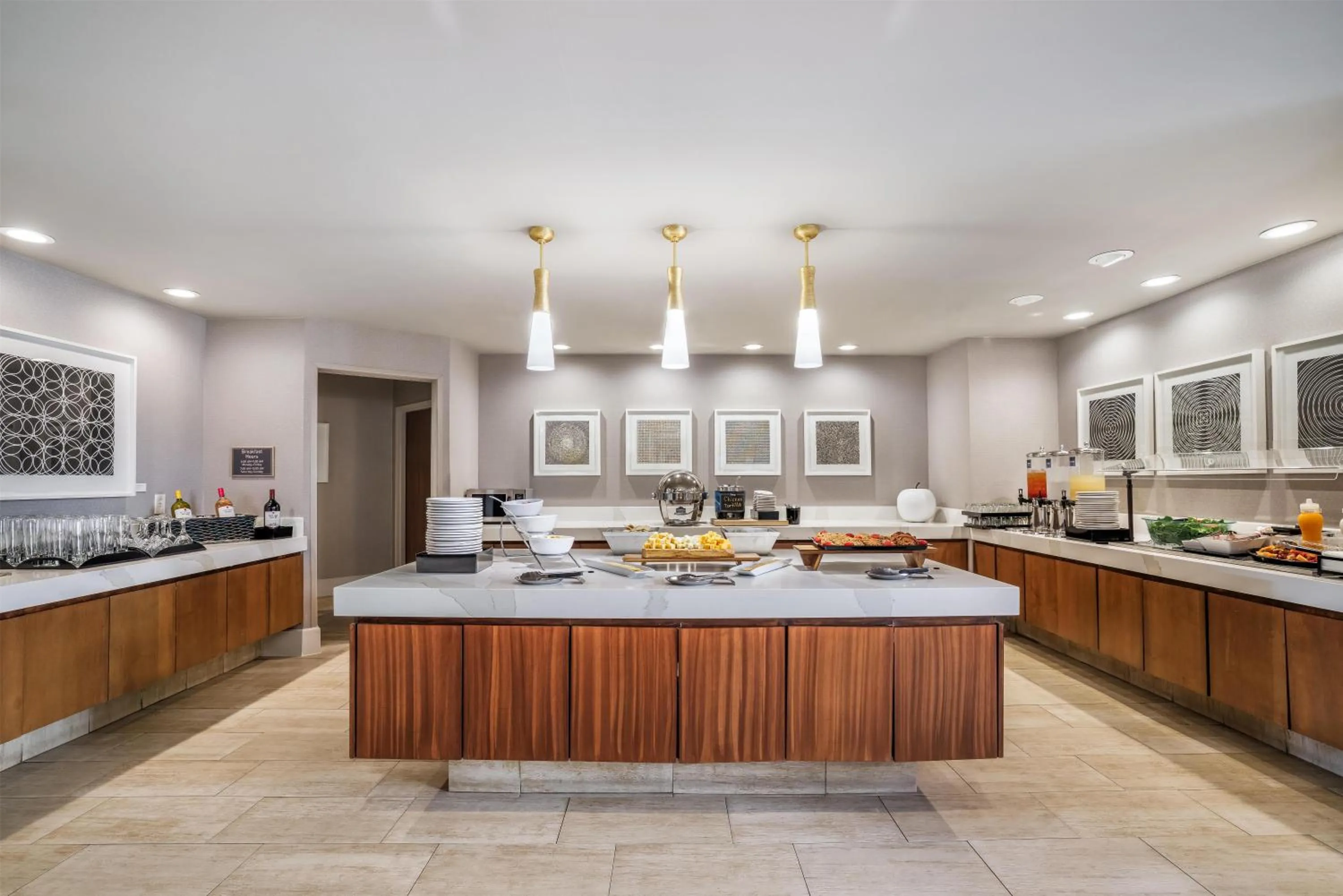 Dining area in Homewood Suites Dallas-Frisco