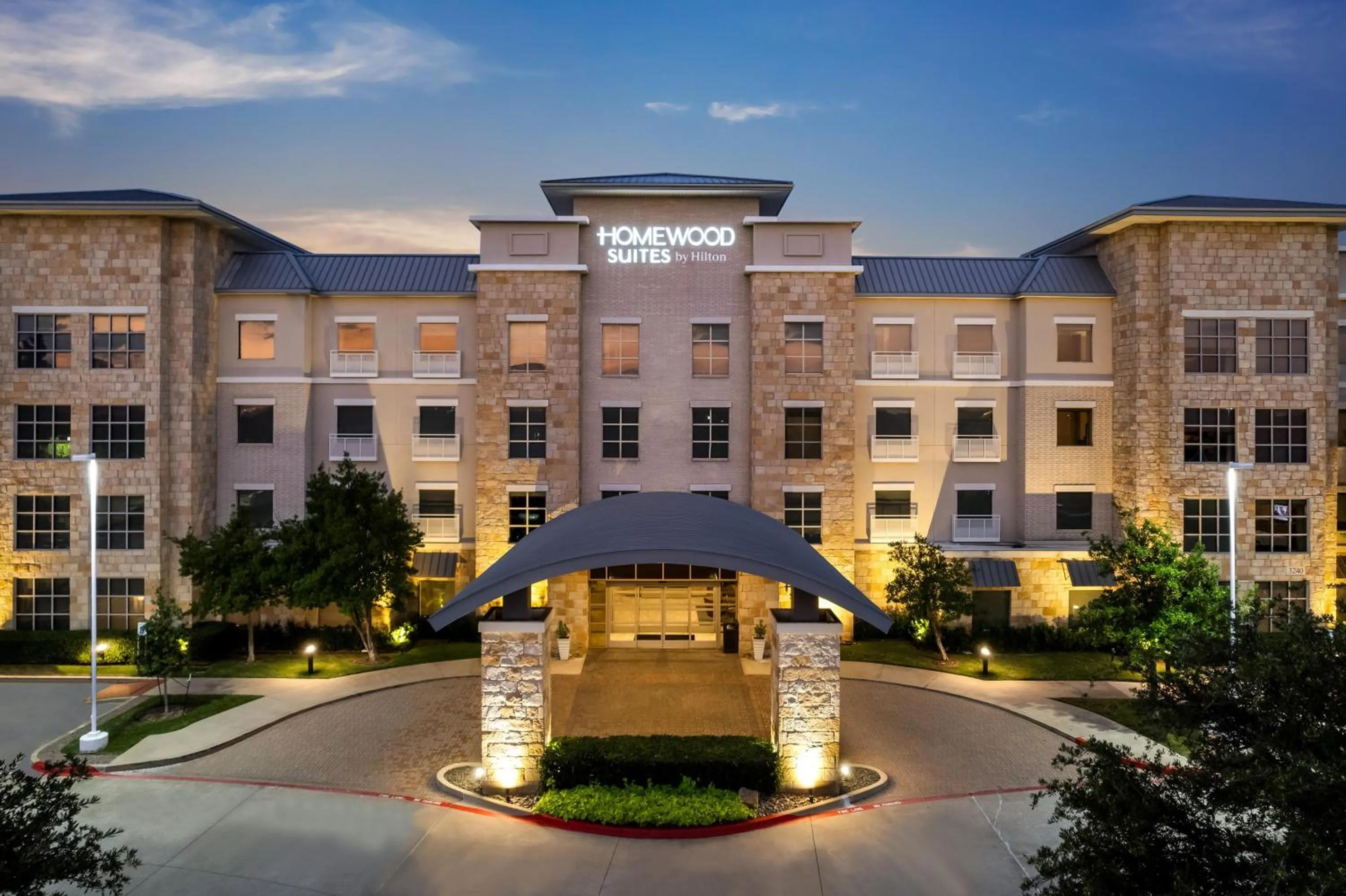 Property building in Homewood Suites Dallas-Frisco