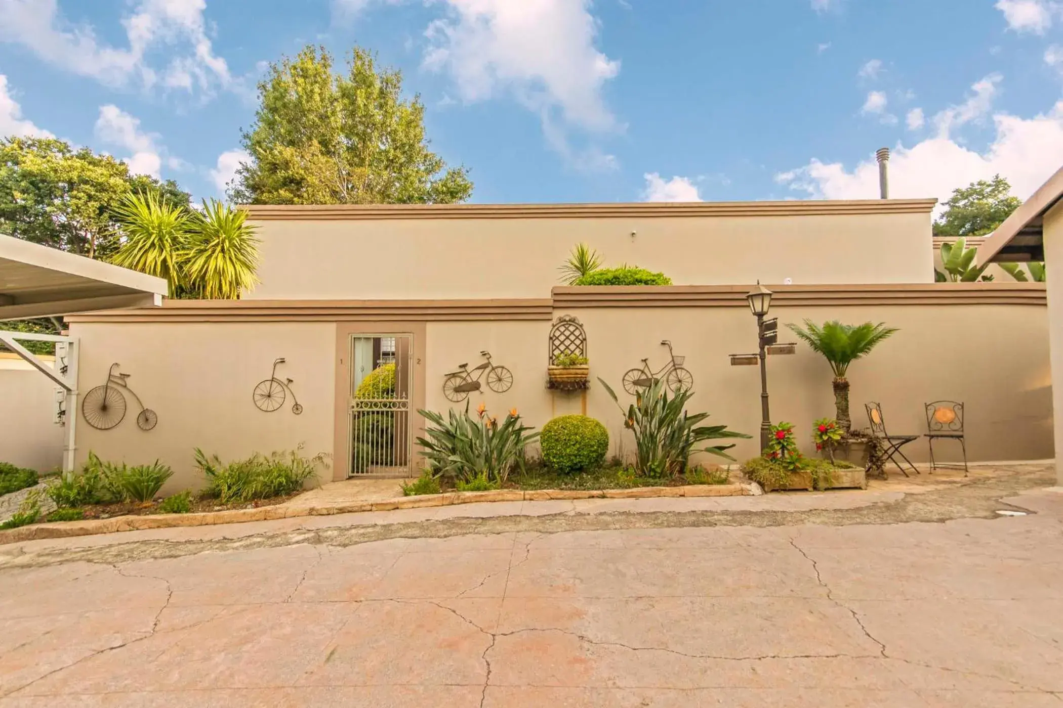 Standard Suite - single occupancy in Dunton Guest House Standard Suite - single occupancy in Dunton Guest House