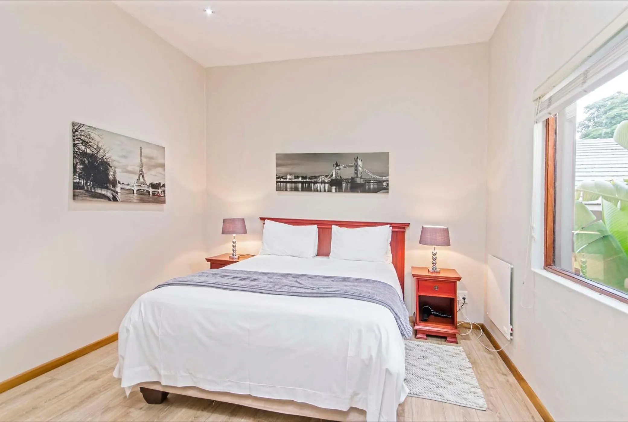 Bed in Dunton Guest House