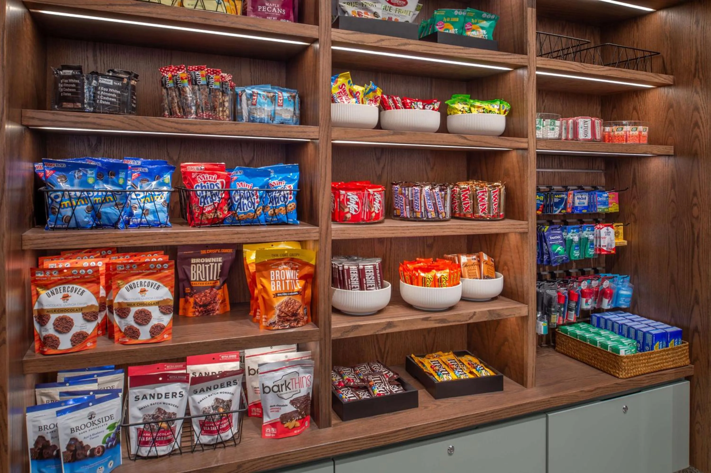 Restaurant/places to eat in Hilton St. Louis Airport