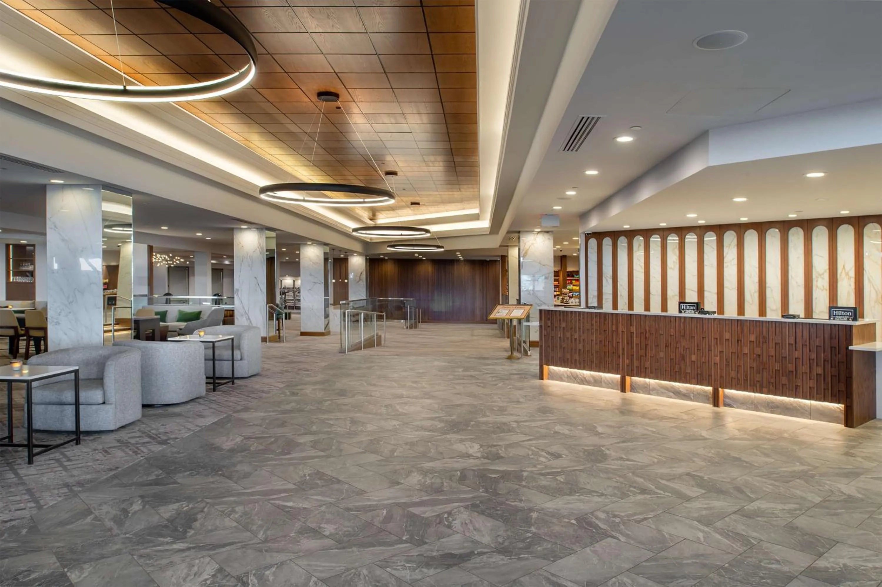 Lobby or reception in Hilton St. Louis Airport