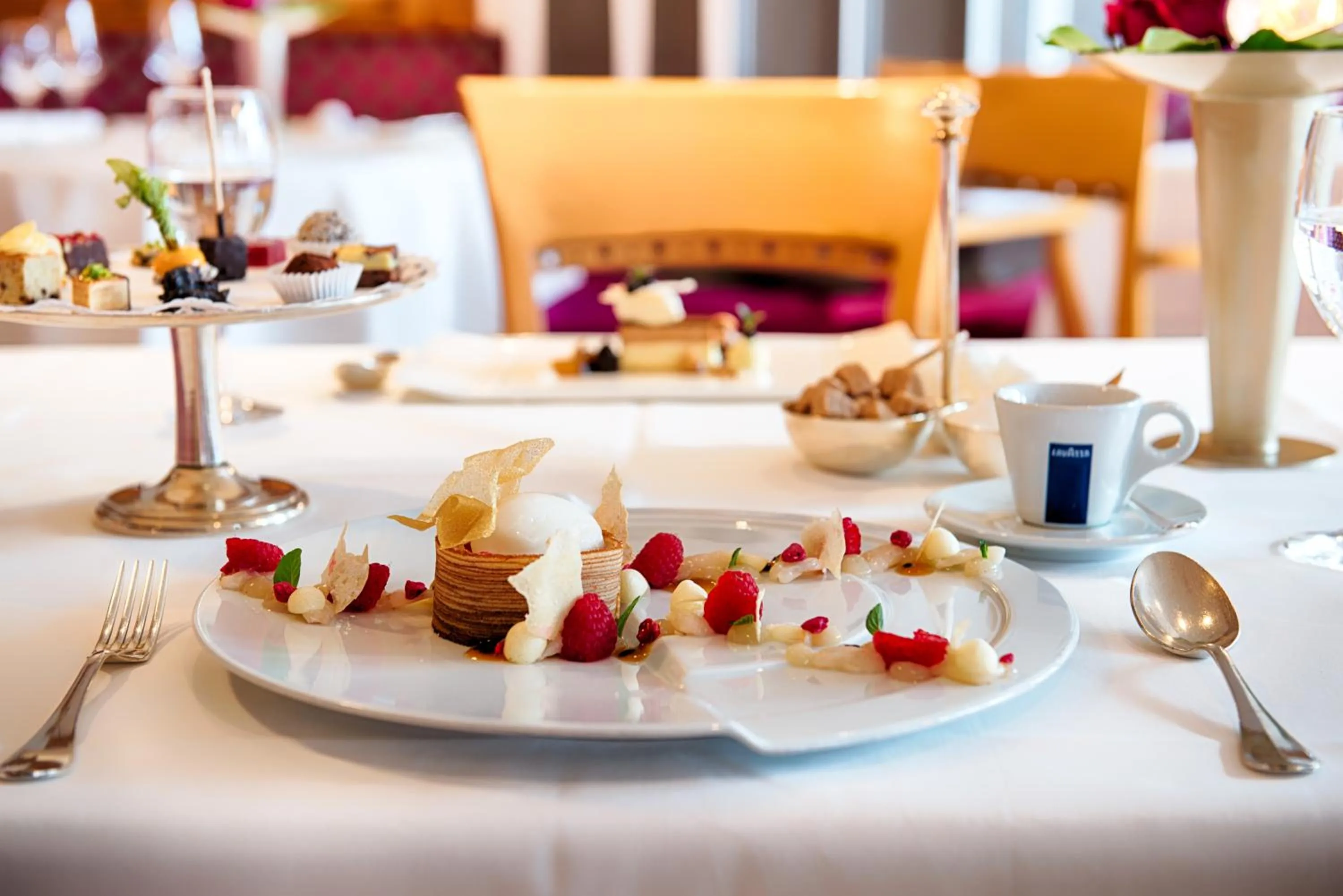 Restaurant/places to eat in Hotel Landhaus Feckl