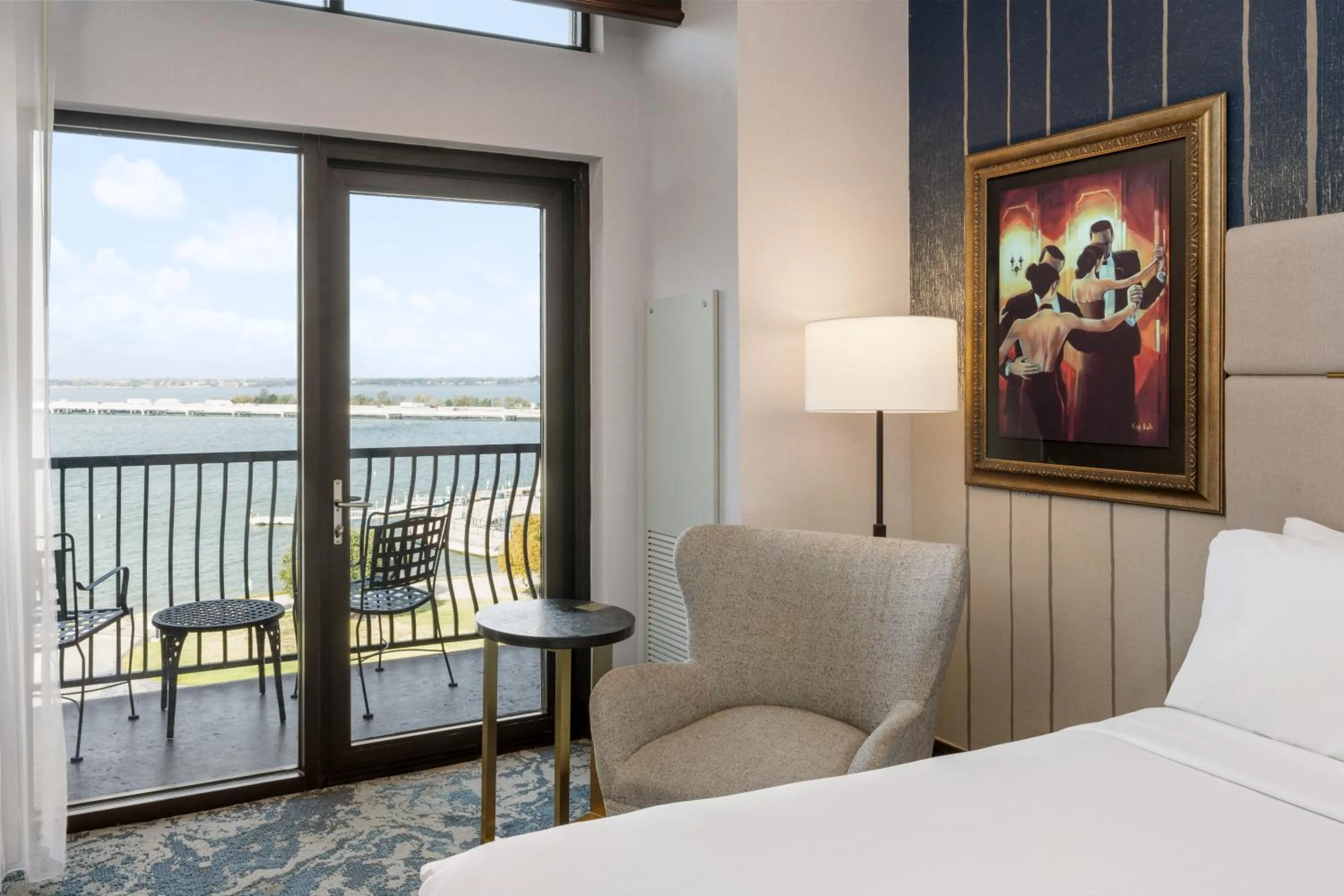 Bed in Hilton Dallas/Rockwall Lakefront Hotel