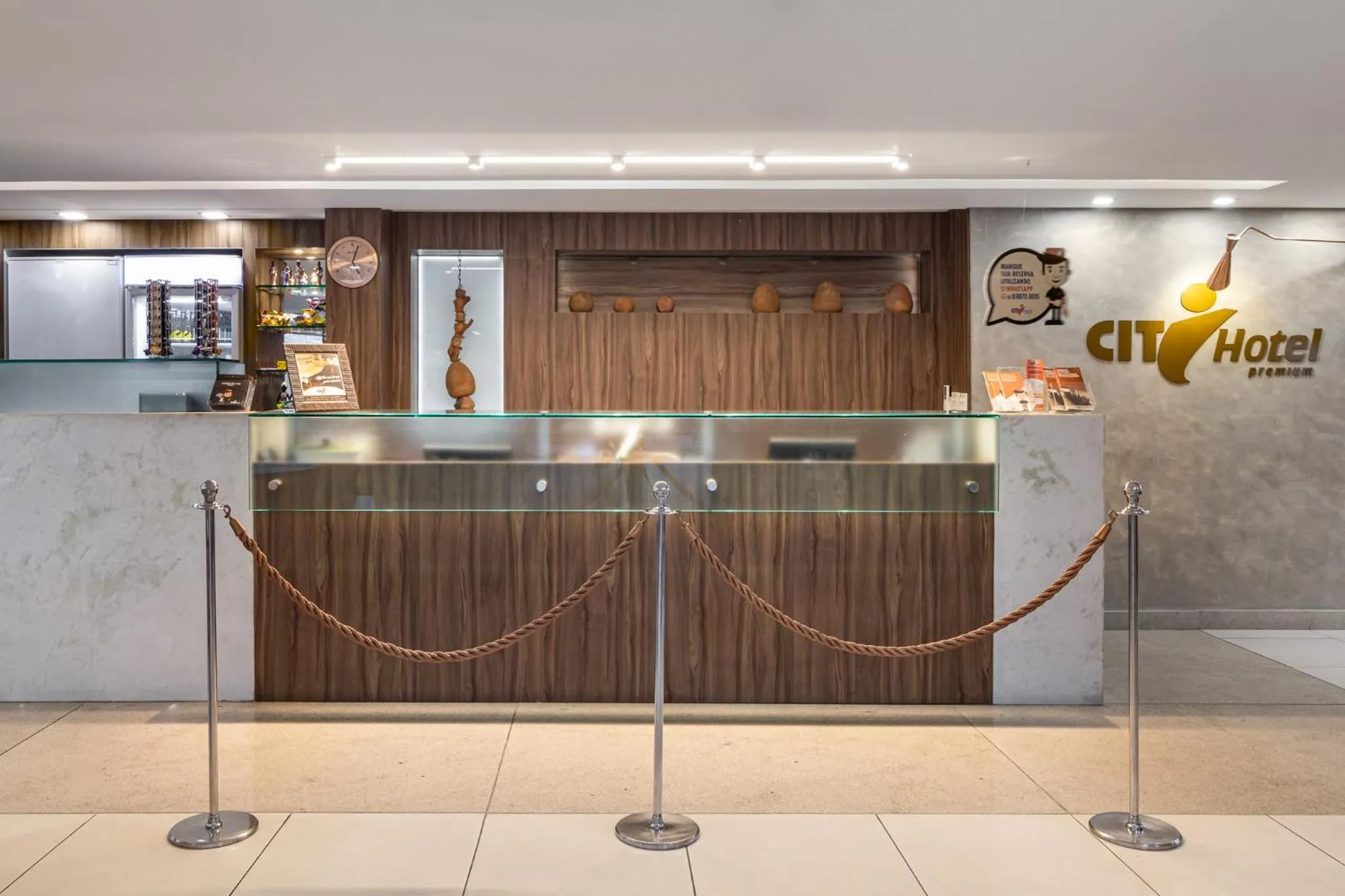 Lobby or reception in Citi Hotel Premium Caruaru